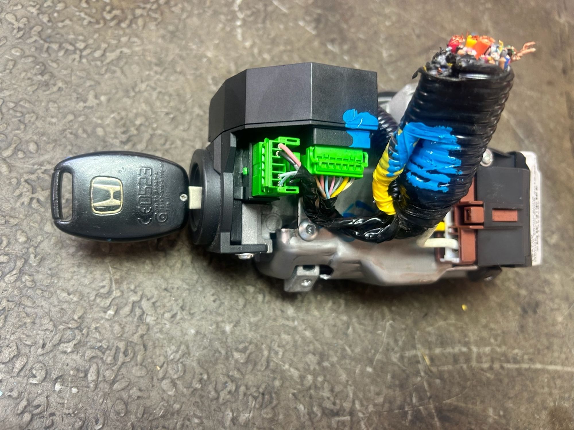 https://ycs.partsauto.market/partsauto-images/thmbs/userImages/6c041085ce847b07e3ea33e65ae09e6a/part/050f5dd6-6792-46f7-b615-7c2c3de3c9b0_1787235321617.jpg