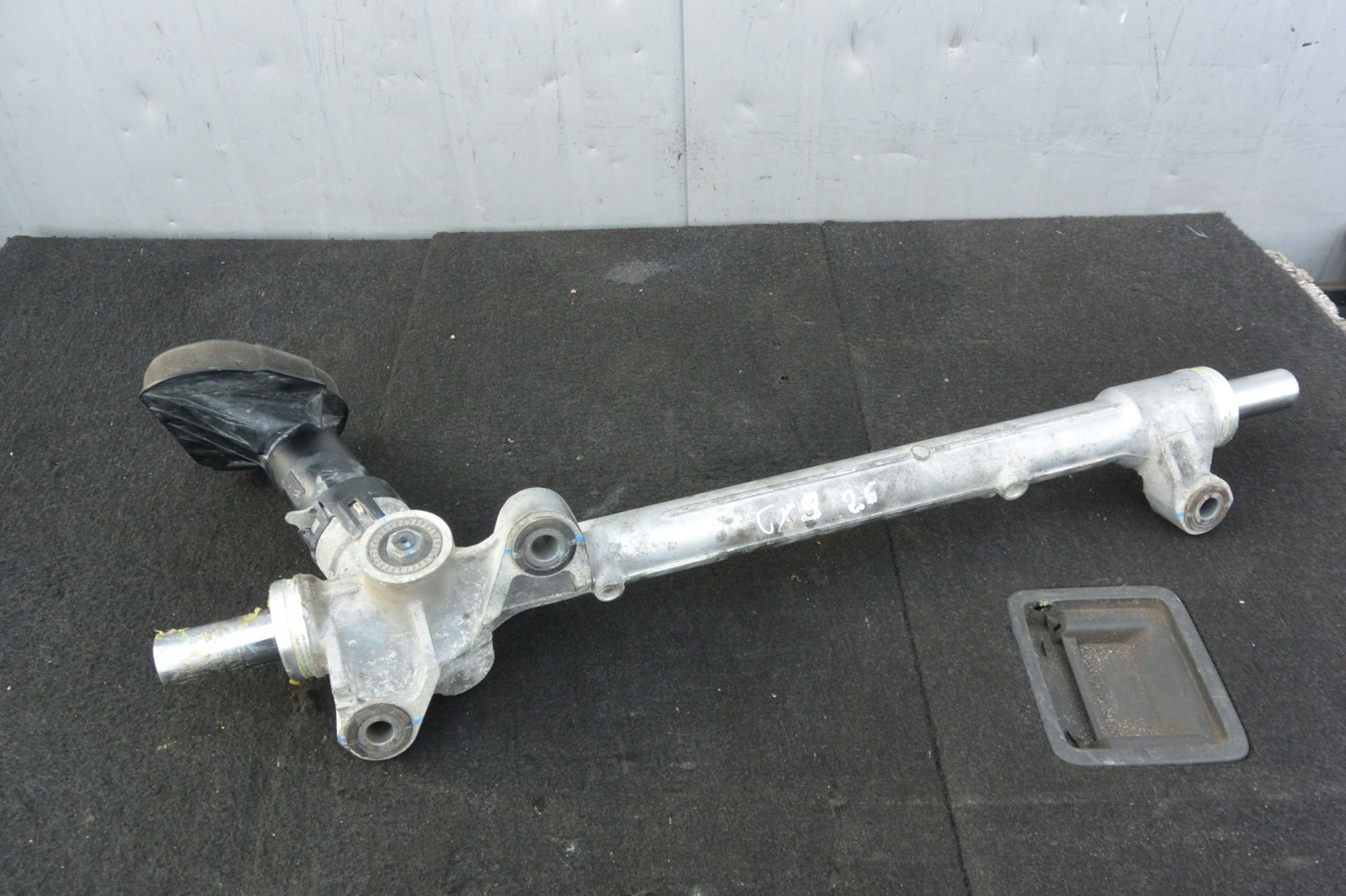 https://ycs.partsauto.market/partsauto-images/thmbs/userImages/6c041085ce847b07e3ea33e65ae09e6a/part/091563a3-3d72-46c8-b51f-10c7ca7c8064_1785349672898.jpg