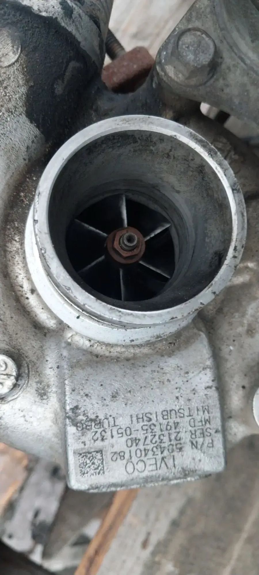 https://ycs.partsauto.market/partsauto-images/thmbs/userImages/6c041085ce847b07e3ea33e65ae09e6a/part/15742cb8-4f82-427d-bfab-e80dbaad0487_1784973179148.jpg