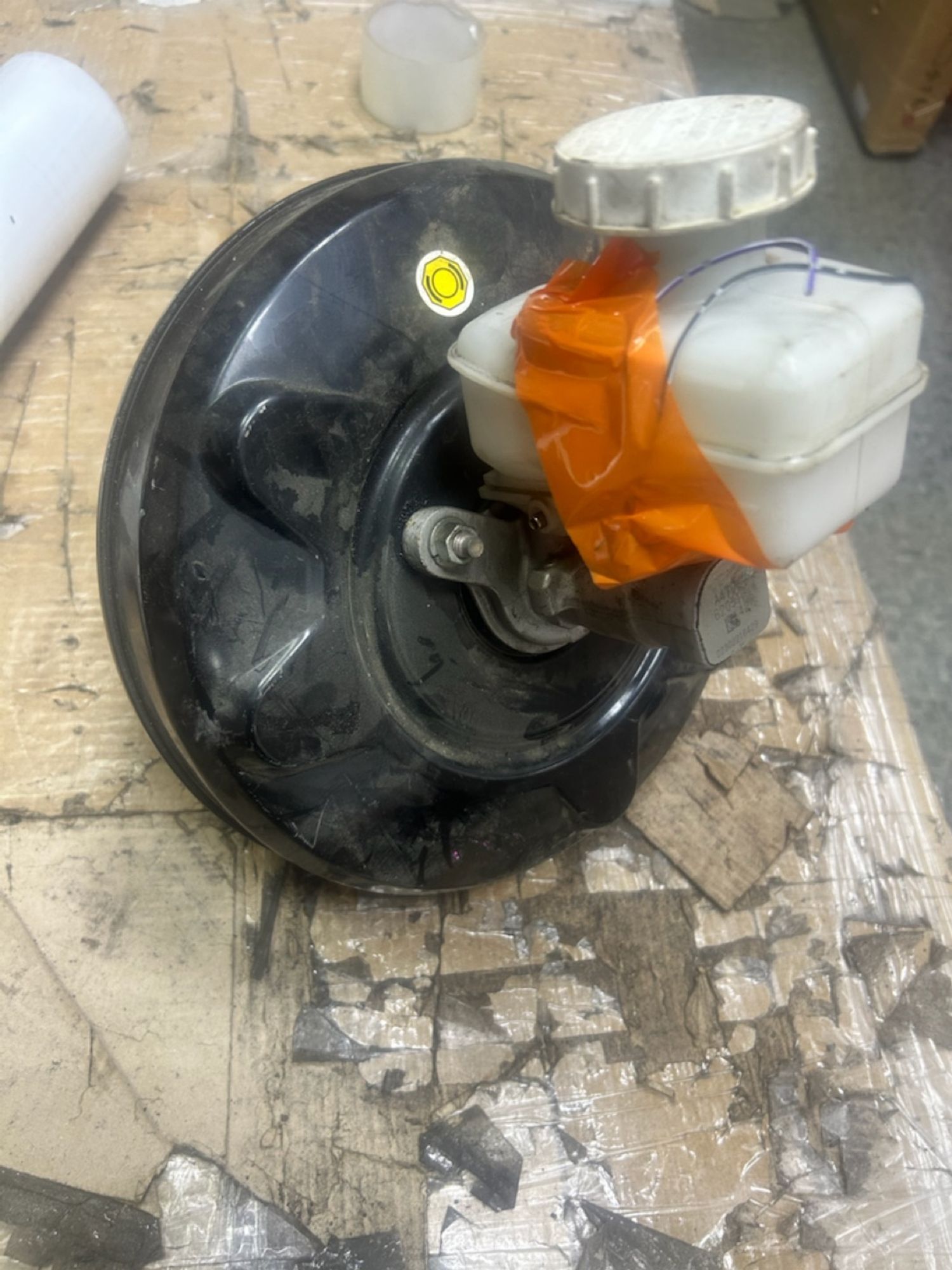 https://ycs.partsauto.market/partsauto-images/thmbs/userImages/6c041085ce847b07e3ea33e65ae09e6a/part/157b246c-49ec-4725-a7ff-4c14dac8703b_1786824873324.jpg