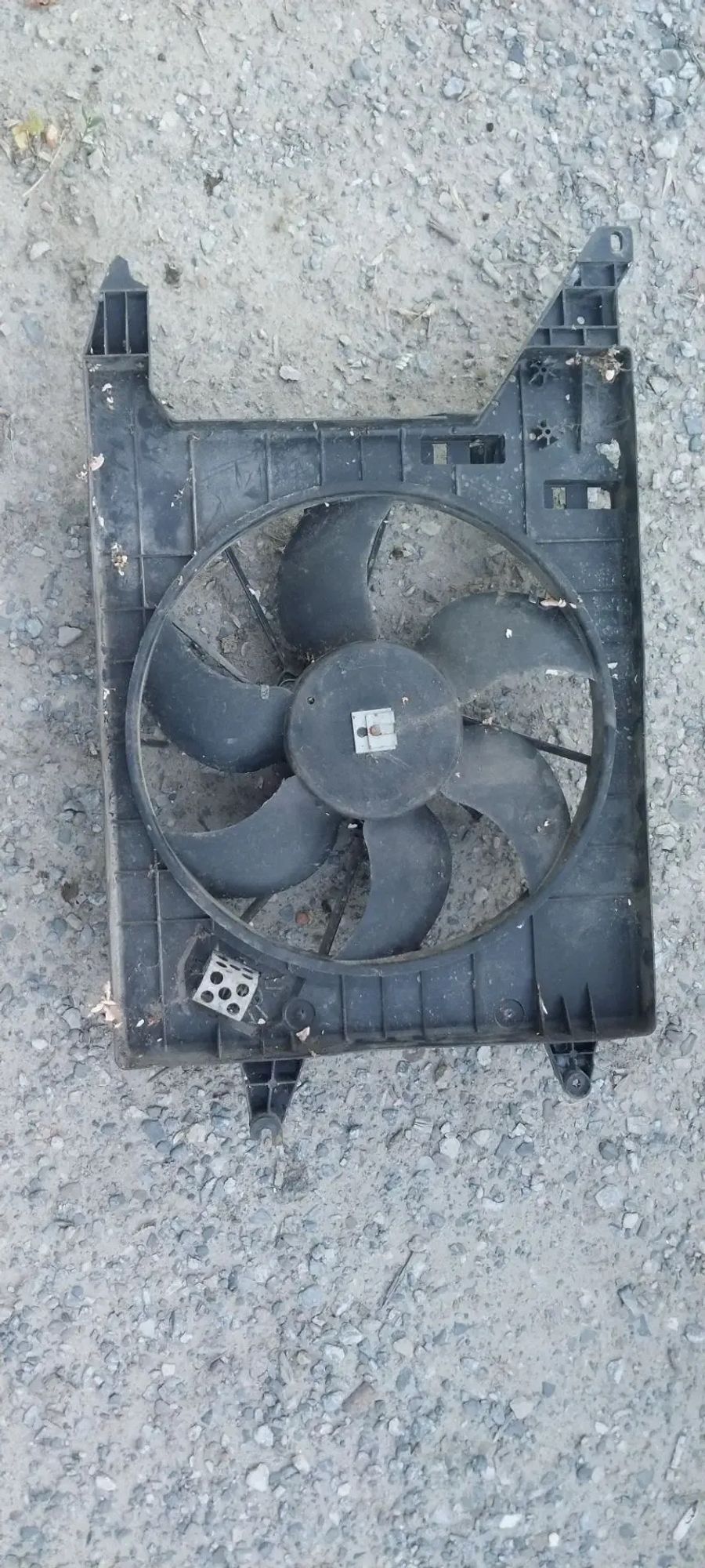 https://ycs.partsauto.market/partsauto-images/thmbs/userImages/6c041085ce847b07e3ea33e65ae09e6a/part/1a3d47d5-8fdc-4184-9098-83486c480936_1783338824149.jpg