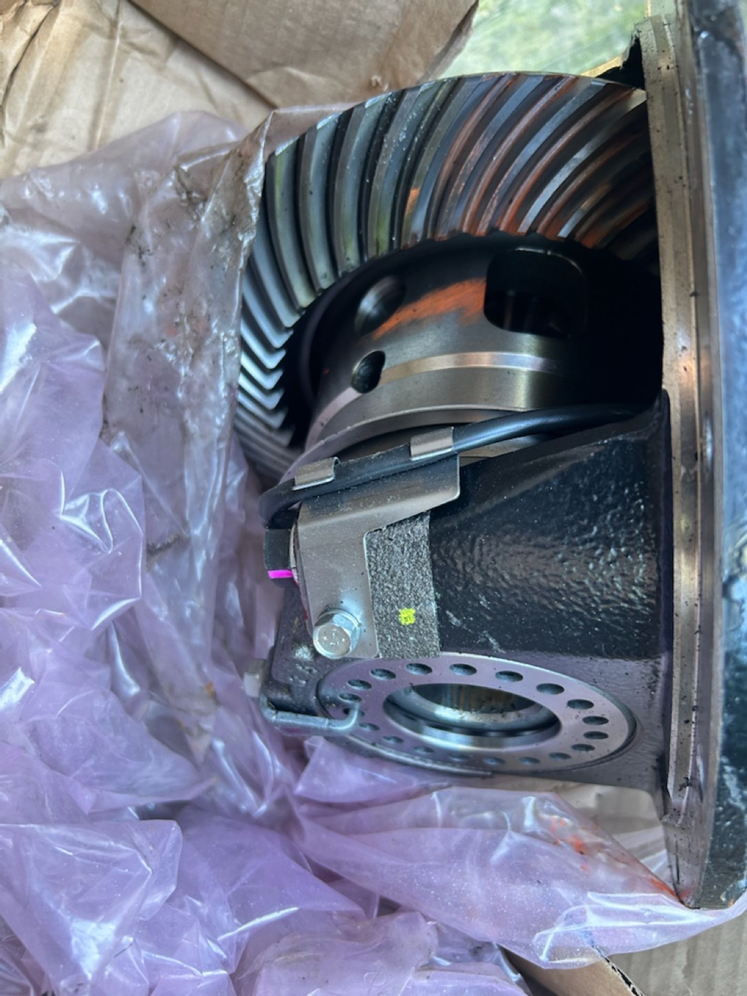 https://ycs.partsauto.market/partsauto-images/thmbs/userImages/6c041085ce847b07e3ea33e65ae09e6a/part/27acd03e-ca08-4621-860a-b5f520b64369_1784454487110.jpg
