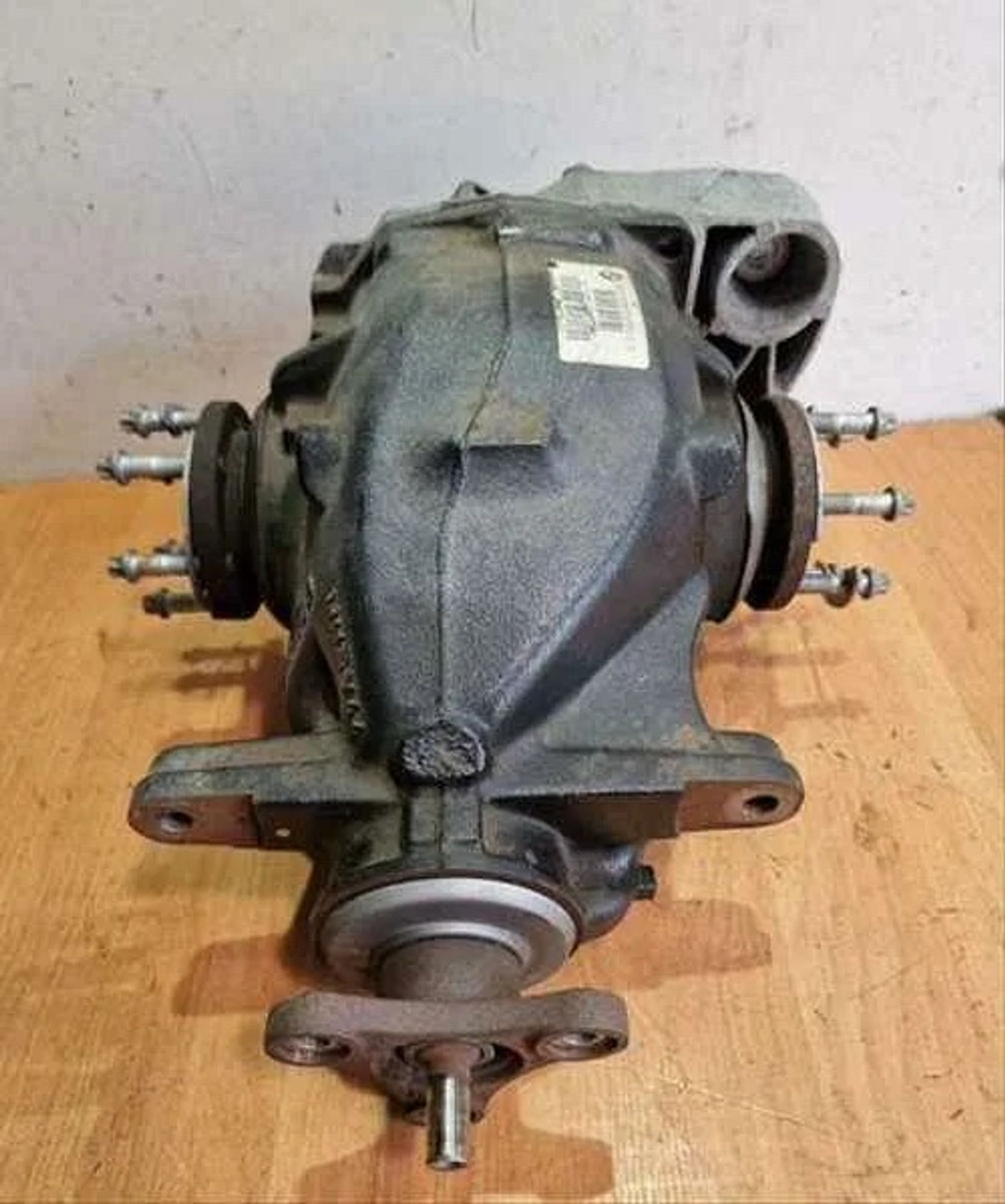 https://ycs.partsauto.market/partsauto-images/thmbs/userImages/6c041085ce847b07e3ea33e65ae09e6a/part/280985a1-c07f-4fd7-b88f-928fa74e7f9e_1786956935347.jpg