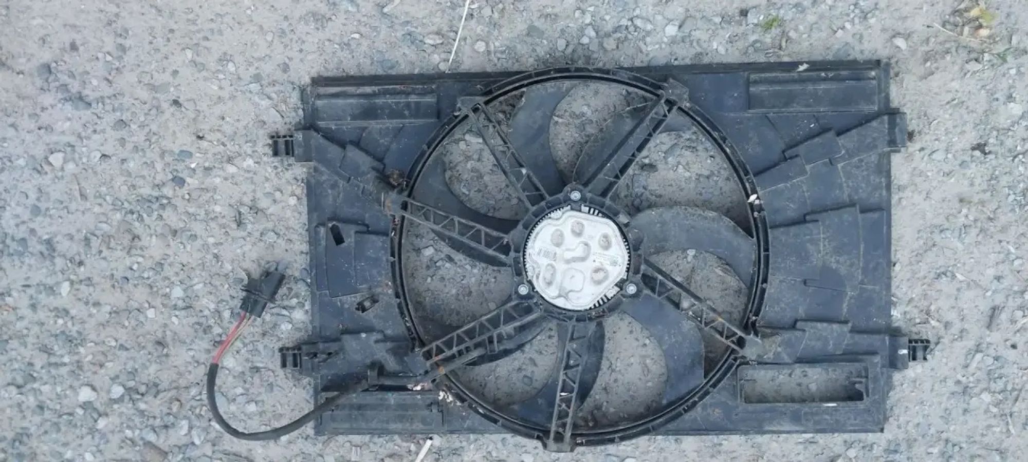https://ycs.partsauto.market/partsauto-images/thmbs/userImages/6c041085ce847b07e3ea33e65ae09e6a/part/2ae6d3d8-ca9d-4664-a5c8-a9635f33fbb5_1784063327884.jpg
