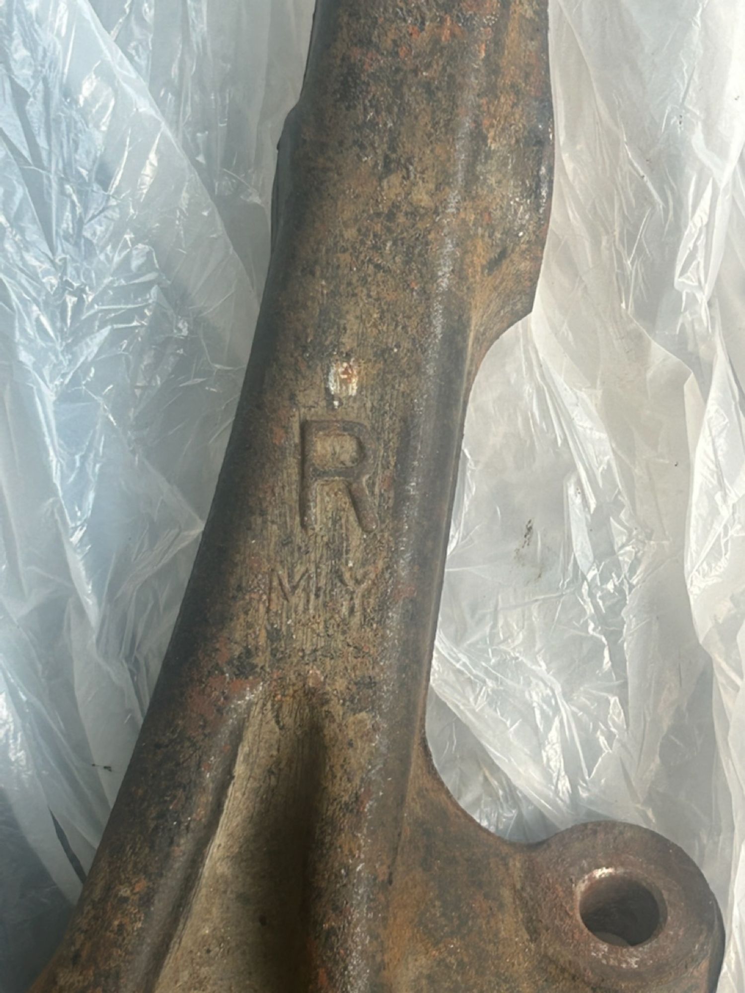 https://ycs.partsauto.market/partsauto-images/thmbs/userImages/6c041085ce847b07e3ea33e65ae09e6a/part/36ad0c9d-9060-482d-87ef-40b5b170ae6b_1783773959624.jpg