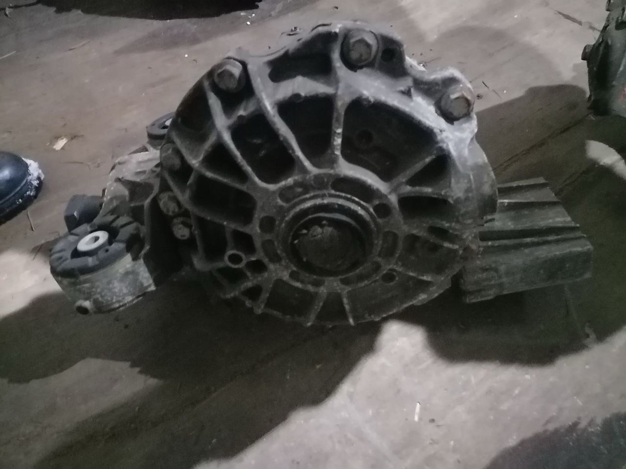 https://ycs.partsauto.market/partsauto-images/thmbs/userImages/6c041085ce847b07e3ea33e65ae09e6a/part/394f4d7b-ccc5-482d-a44f-72001b2bf0fb_1784135179670.jpg