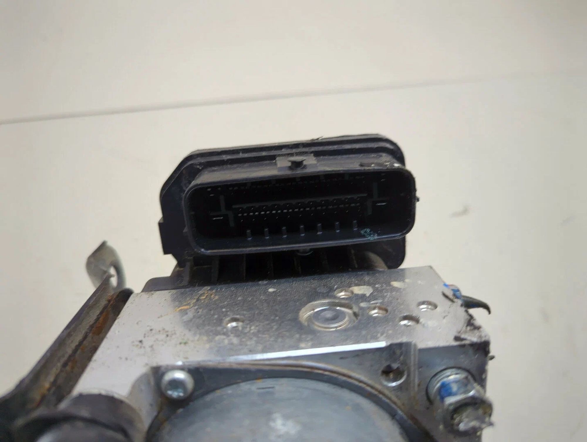 https://ycs.partsauto.market/partsauto-images/thmbs/userImages/6c041085ce847b07e3ea33e65ae09e6a/part/3b061459-ba33-4e1f-b730-3bf5e00e6ff3_1785160175483.jpg