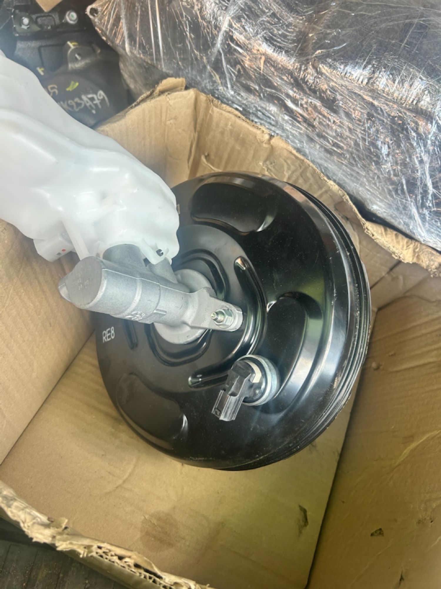 https://ycs.partsauto.market/partsauto-images/thmbs/userImages/6c041085ce847b07e3ea33e65ae09e6a/part/3d638308-ca3b-4483-a685-26895b817ec0_1782972064436.jpg
