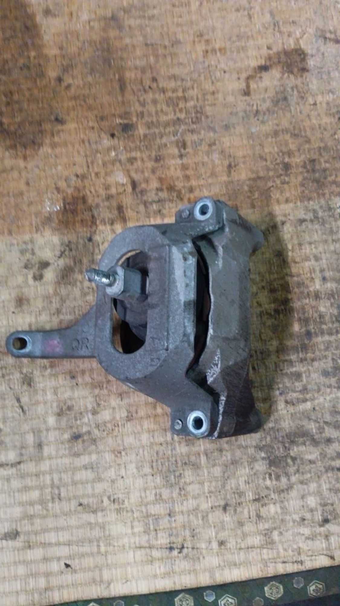 https://ycs.partsauto.market/partsauto-images/thmbs/userImages/6c041085ce847b07e3ea33e65ae09e6a/part/3eaf0982-b7b3-48d8-b8b0-11b1ea93e786_1777468857703.jpg