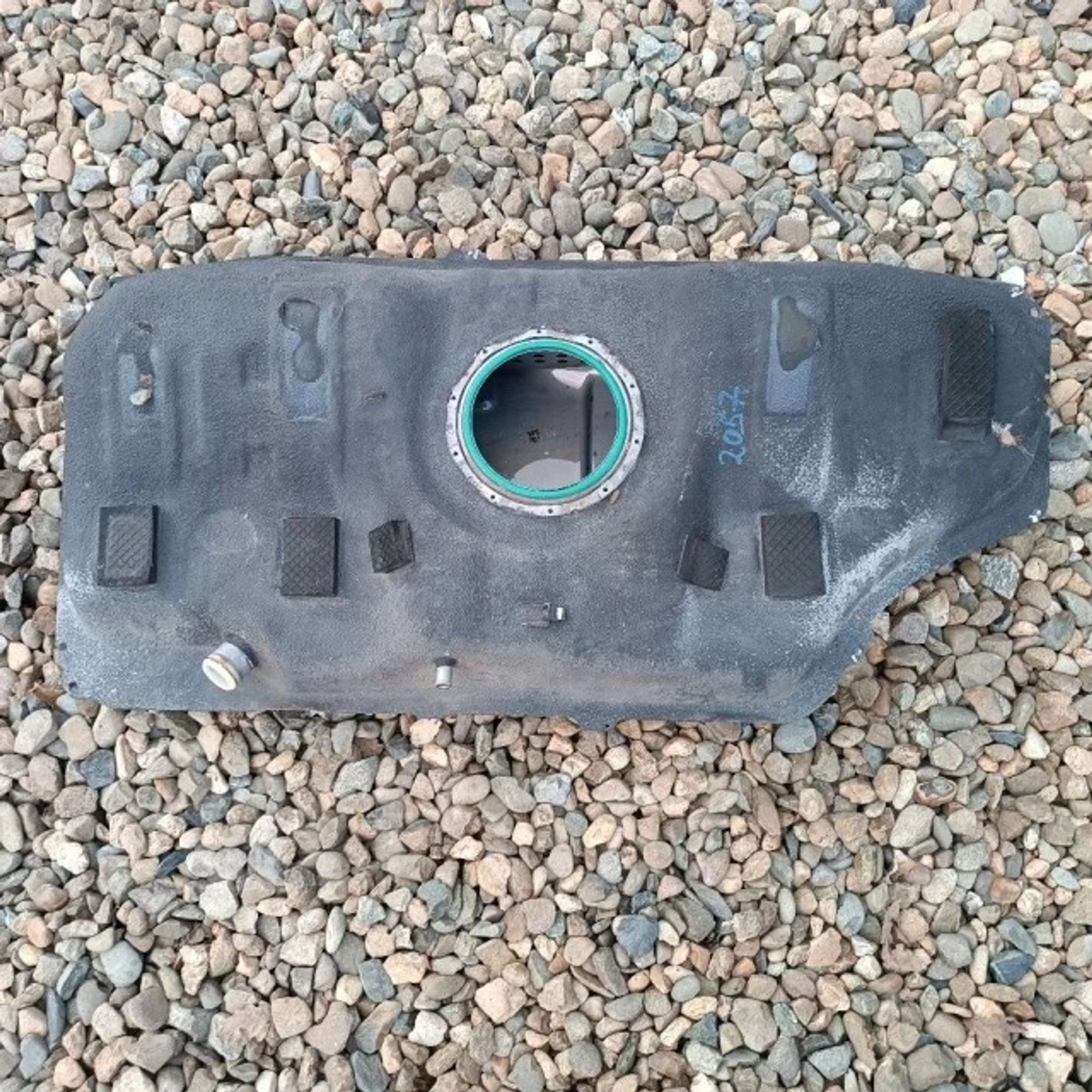 https://ycs.partsauto.market/partsauto-images/thmbs/userImages/6c041085ce847b07e3ea33e65ae09e6a/part/4ef3ddc1-c60b-4541-b5a6-ddbbbab7e6ed_1778918508369.jpg