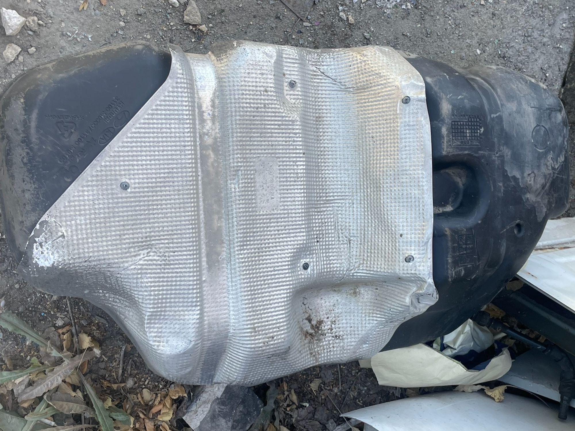https://ycs.partsauto.market/partsauto-images/thmbs/userImages/6c041085ce847b07e3ea33e65ae09e6a/part/4f9e3c23-9957-46bc-a013-af86cbb1faab_1785086911674.jpg