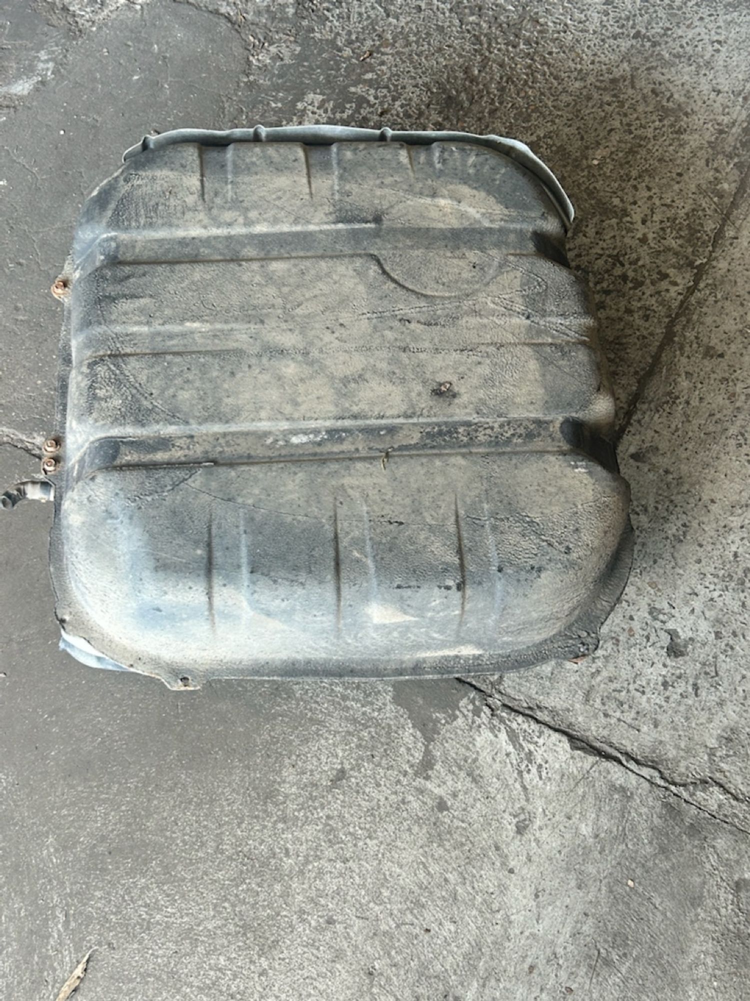 https://ycs.partsauto.market/partsauto-images/thmbs/userImages/6c041085ce847b07e3ea33e65ae09e6a/part/51d0d9b6-870d-4b75-bb00-4d617de15780_1786476403287.jpg