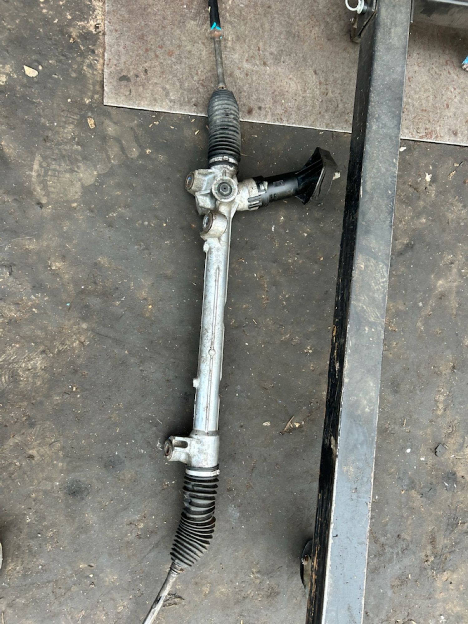 https://ycs.partsauto.market/partsauto-images/thmbs/userImages/6c041085ce847b07e3ea33e65ae09e6a/part/5201aa4e-143d-4dfd-bb0b-4c1d90068941_1785757221348.jpg
