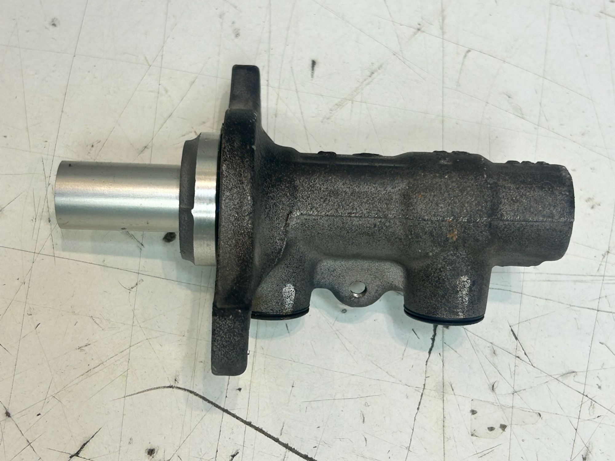 https://ycs.partsauto.market/partsauto-images/thmbs/userImages/6c041085ce847b07e3ea33e65ae09e6a/part/5214b770-73fb-4e14-ac64-e61c2e9e83cd_1784054863607.jpg