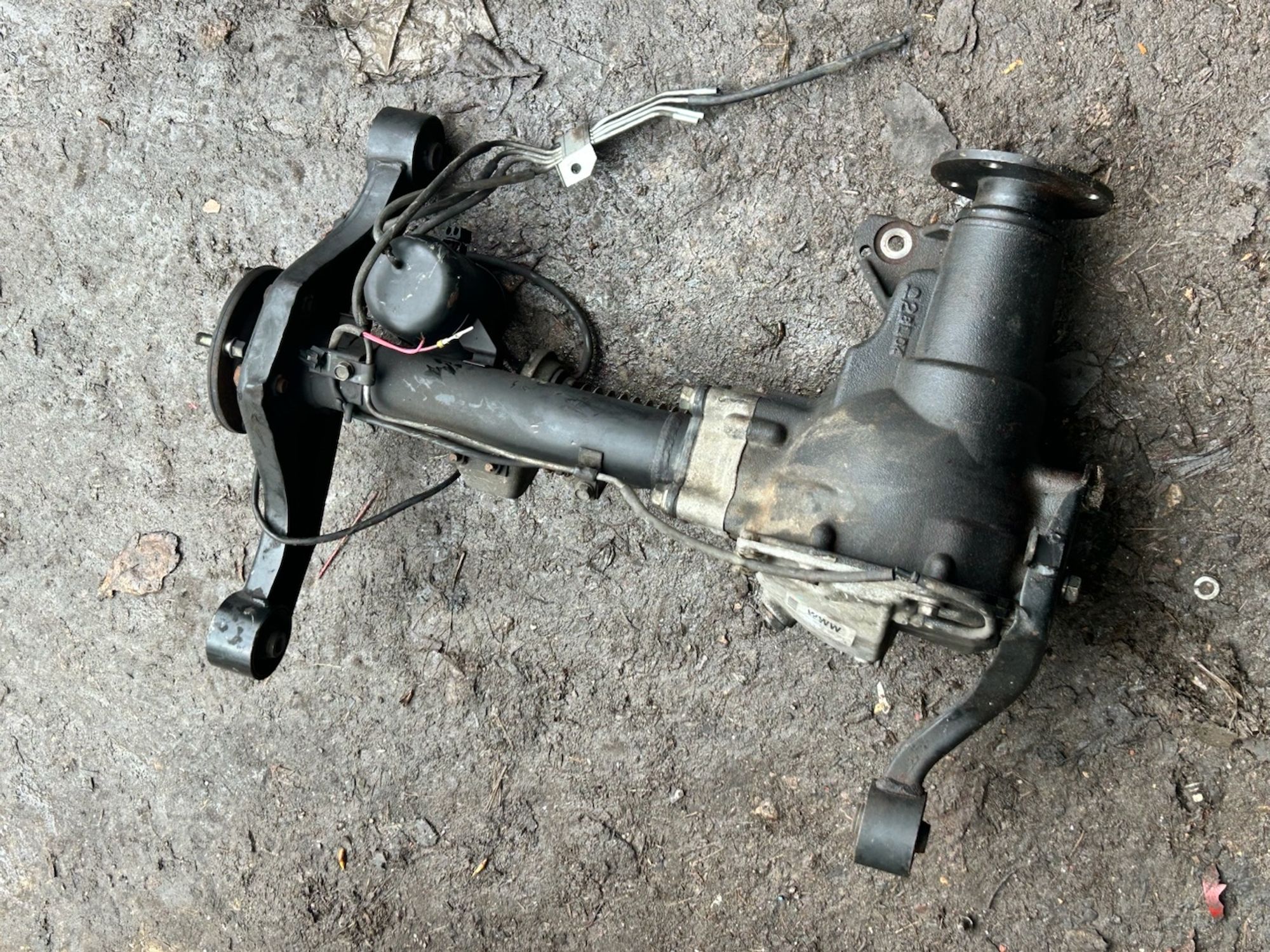 https://ycs.partsauto.market/partsauto-images/thmbs/userImages/6c041085ce847b07e3ea33e65ae09e6a/part/57e34f73-21bf-4e33-a717-e1f9b7221467_1778786451303.jpg