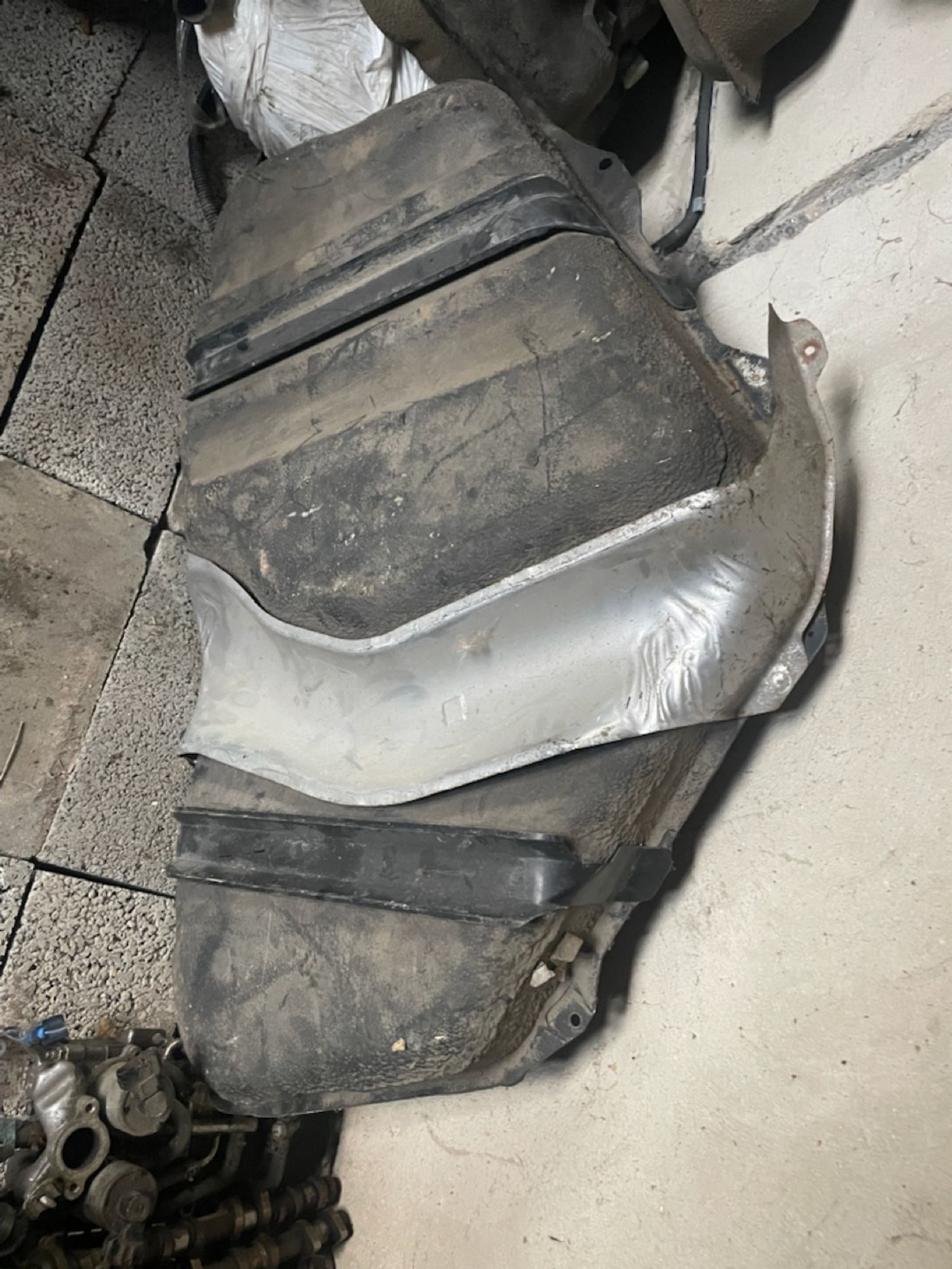 https://ycs.partsauto.market/partsauto-images/thmbs/userImages/6c041085ce847b07e3ea33e65ae09e6a/part/5981711c-ca23-472f-b1a7-f7c24e2b6181_1786564912950.jpg