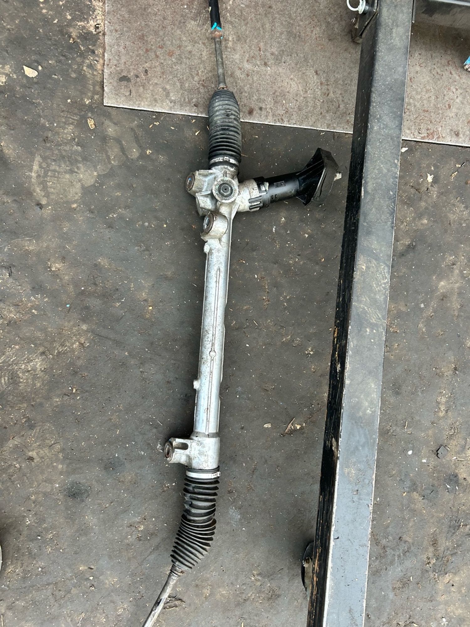 https://ycs.partsauto.market/partsauto-images/thmbs/userImages/6c041085ce847b07e3ea33e65ae09e6a/part/70a6b2eb-44ee-473c-ae57-0fac1ad6d507_1785757216252.jpg