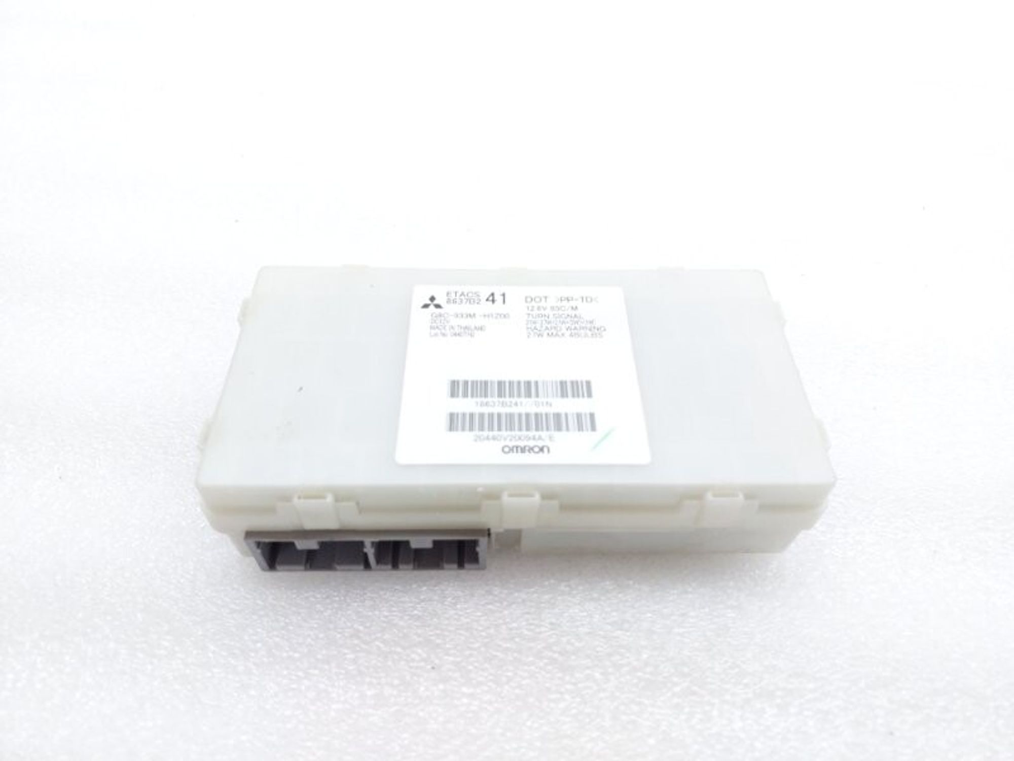https://ycs.partsauto.market/partsauto-images/thmbs/userImages/6c041085ce847b07e3ea33e65ae09e6a/part/7781070b-804d-4459-9353-49f96b16e21b_1777801594000.jpg
