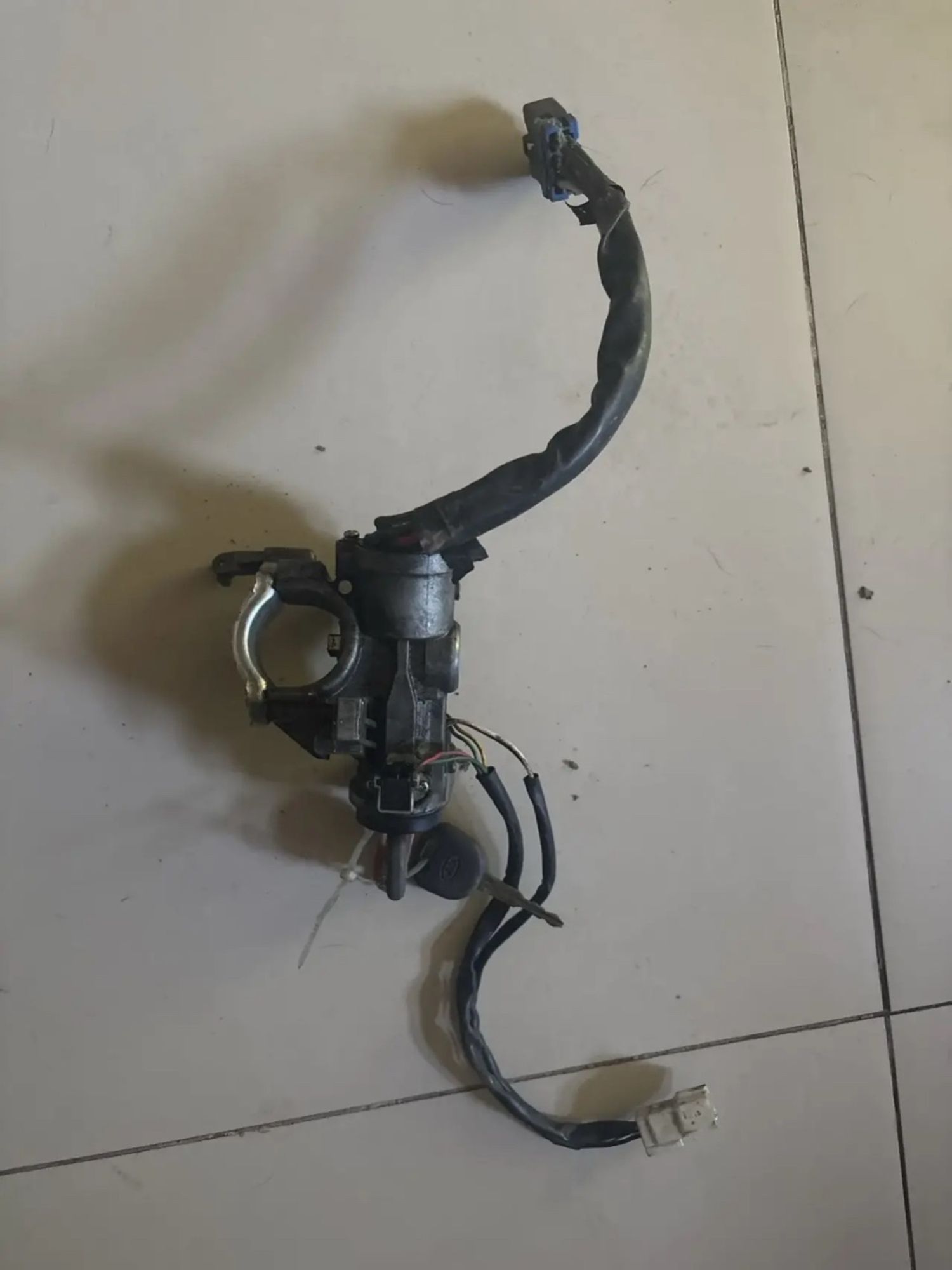 https://ycs.partsauto.market/partsauto-images/thmbs/userImages/6c041085ce847b07e3ea33e65ae09e6a/part/7ef852a6-5c28-4a47-808f-8776189e650a_1784280208397.jpg