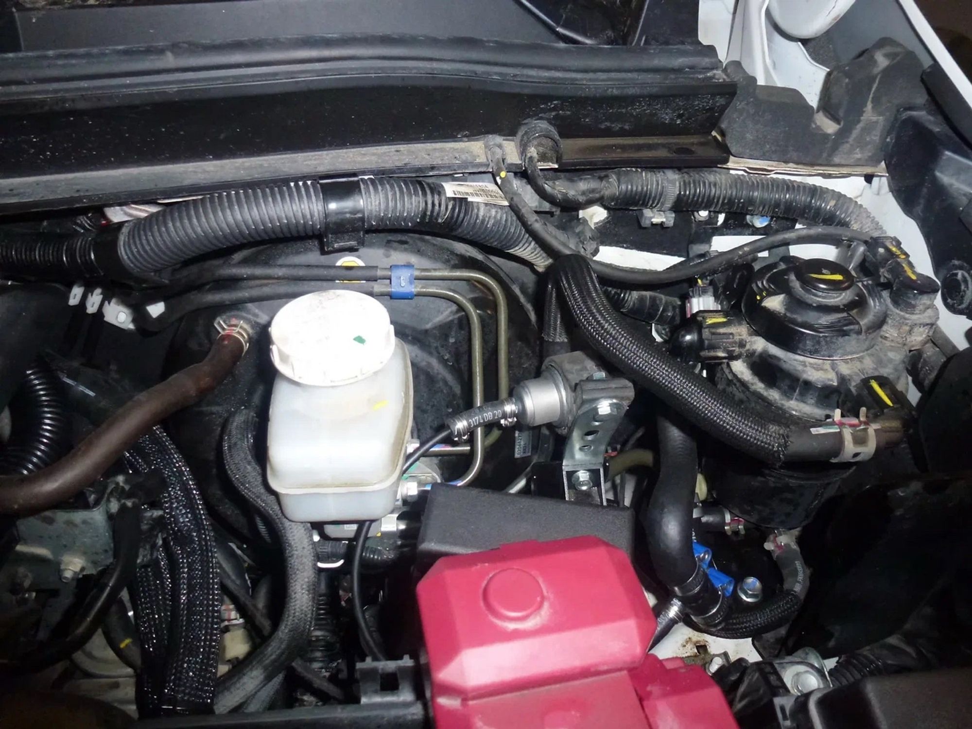 https://ycs.partsauto.market/partsauto-images/thmbs/userImages/6c041085ce847b07e3ea33e65ae09e6a/part/8828377c-5ed9-4591-8be1-3e8b1ff7b158_1784306502155.jpg