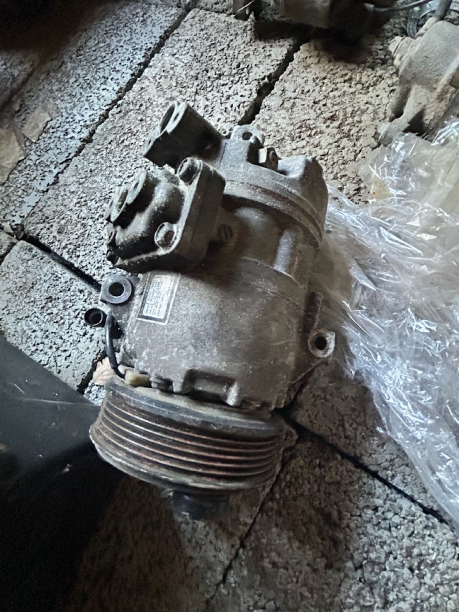 https://ycs.partsauto.market/partsauto-images/thmbs/userImages/6c041085ce847b07e3ea33e65ae09e6a/part/918d174d-4121-4028-8e6d-592f70964cf9_1784456072662.jpg