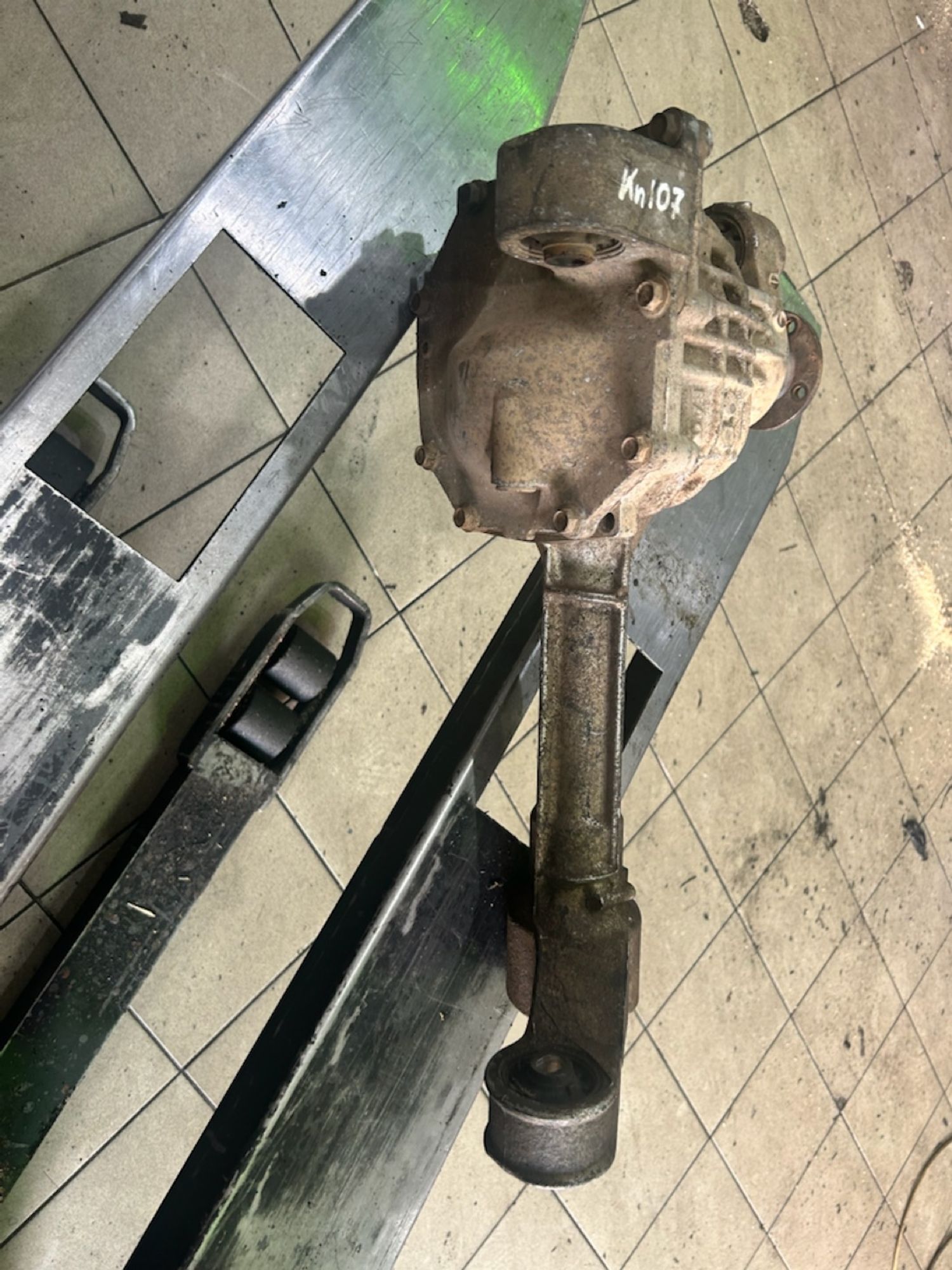 https://ycs.partsauto.market/partsauto-images/thmbs/userImages/6c041085ce847b07e3ea33e65ae09e6a/part/94d17909-62bc-4b03-8a36-0a186ec6b1d4_1783007539686.jpg