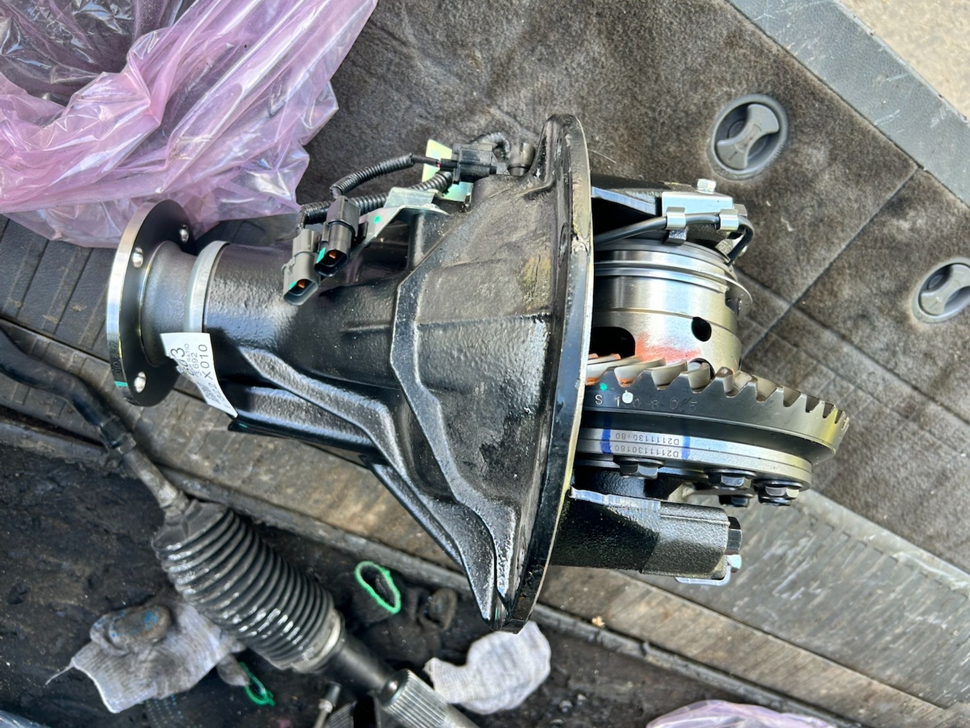 https://ycs.partsauto.market/partsauto-images/thmbs/userImages/6c041085ce847b07e3ea33e65ae09e6a/part/98112e63-d2e8-499a-9a09-8f893ac50197_1782912420323.jpg