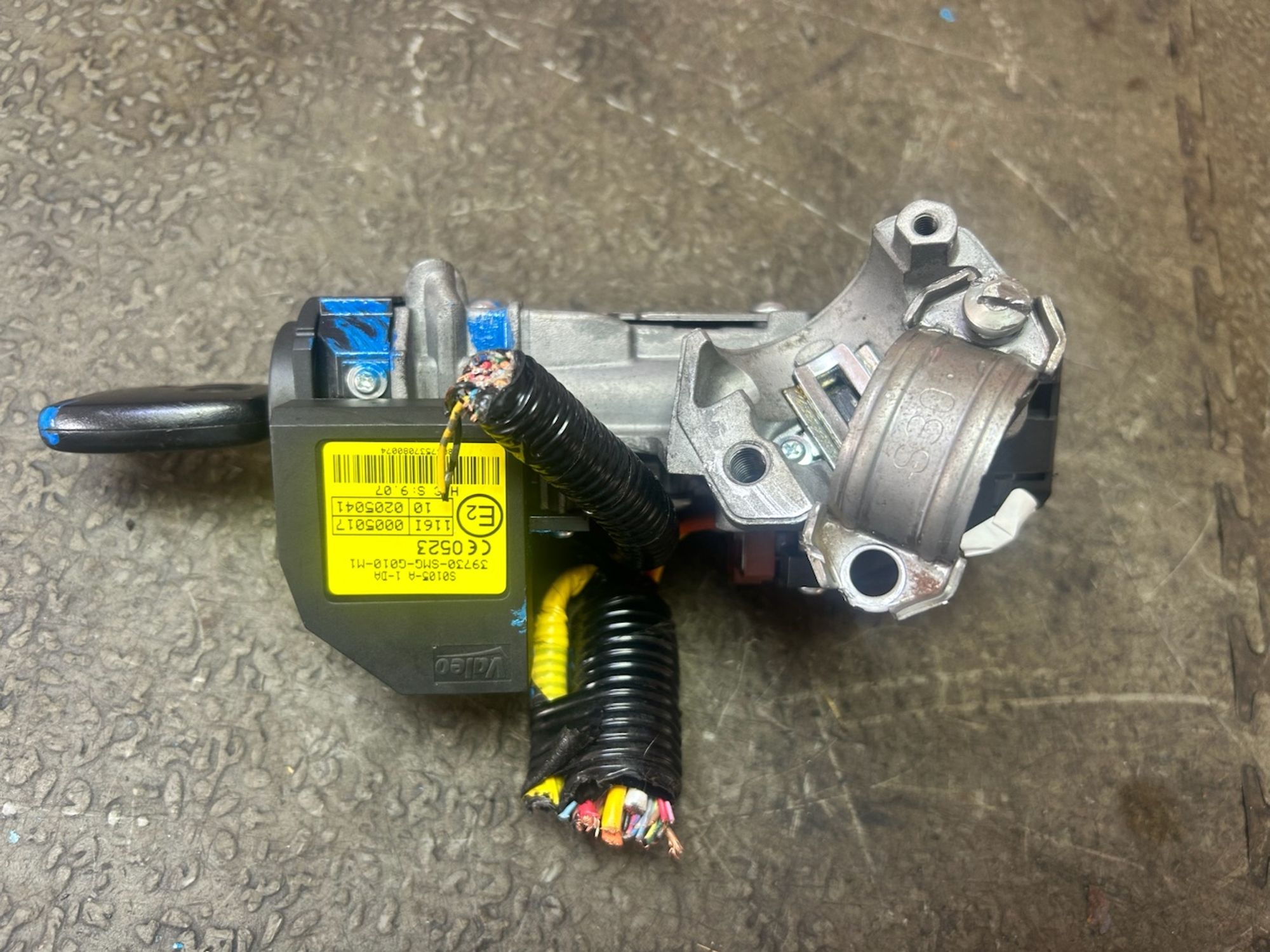 https://ycs.partsauto.market/partsauto-images/thmbs/userImages/6c041085ce847b07e3ea33e65ae09e6a/part/987464ac-b3d2-47a1-a2cf-32402afa094e_1787235322780.jpg
