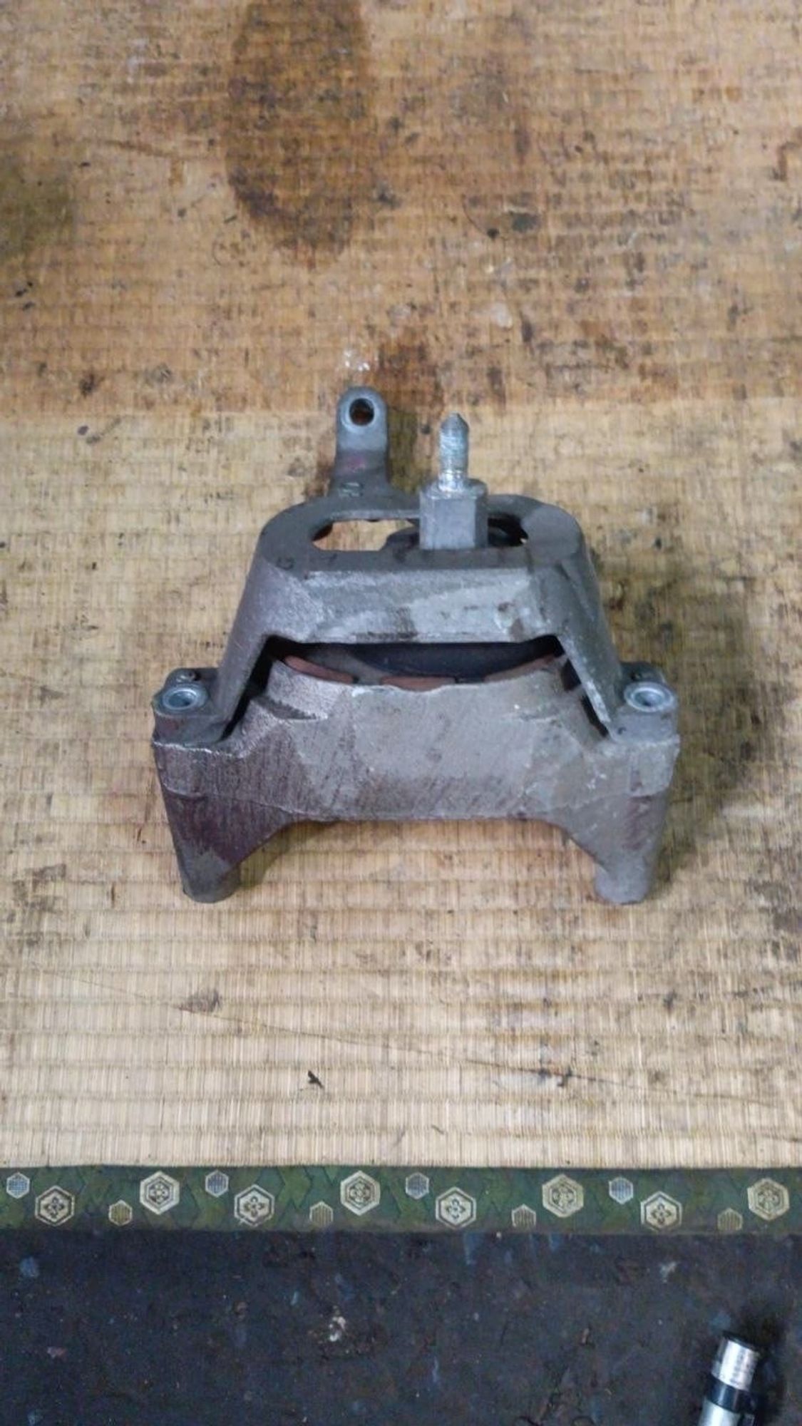 https://ycs.partsauto.market/partsauto-images/thmbs/userImages/6c041085ce847b07e3ea33e65ae09e6a/part/9aa6384f-c6d7-4ad3-a10d-c1204ee26eef_1777468854296.jpg