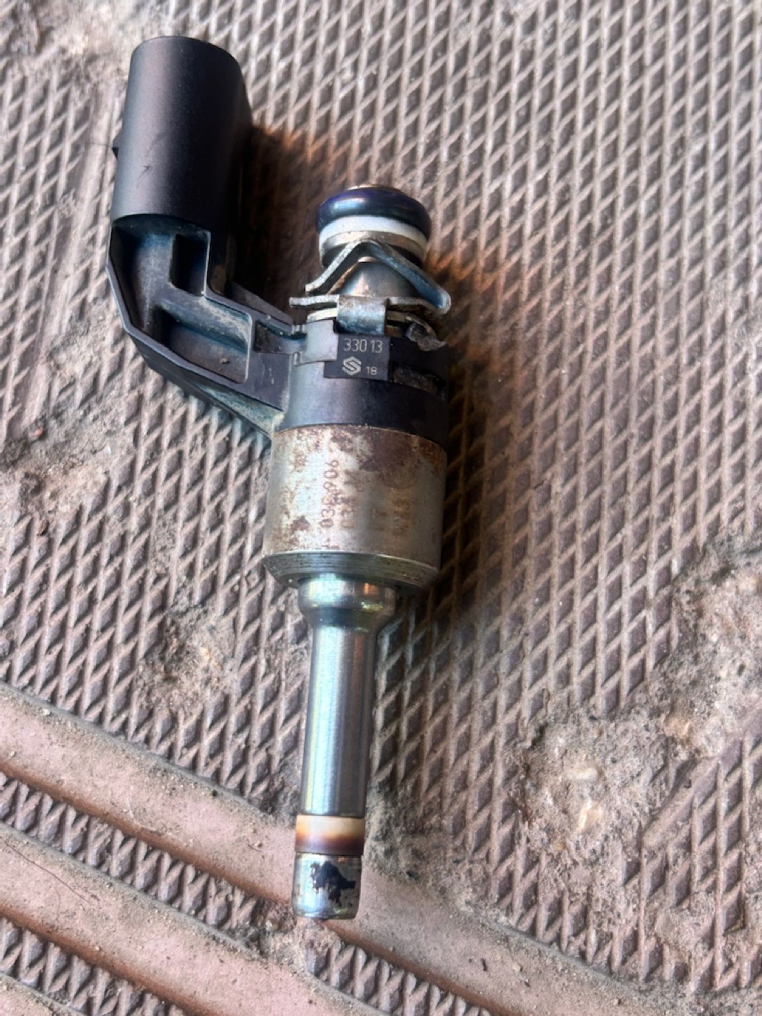 https://ycs.partsauto.market/partsauto-images/thmbs/userImages/6c041085ce847b07e3ea33e65ae09e6a/part/a488fd1b-1230-440a-aec4-8f31f39c5cda_1784458821254.jpg