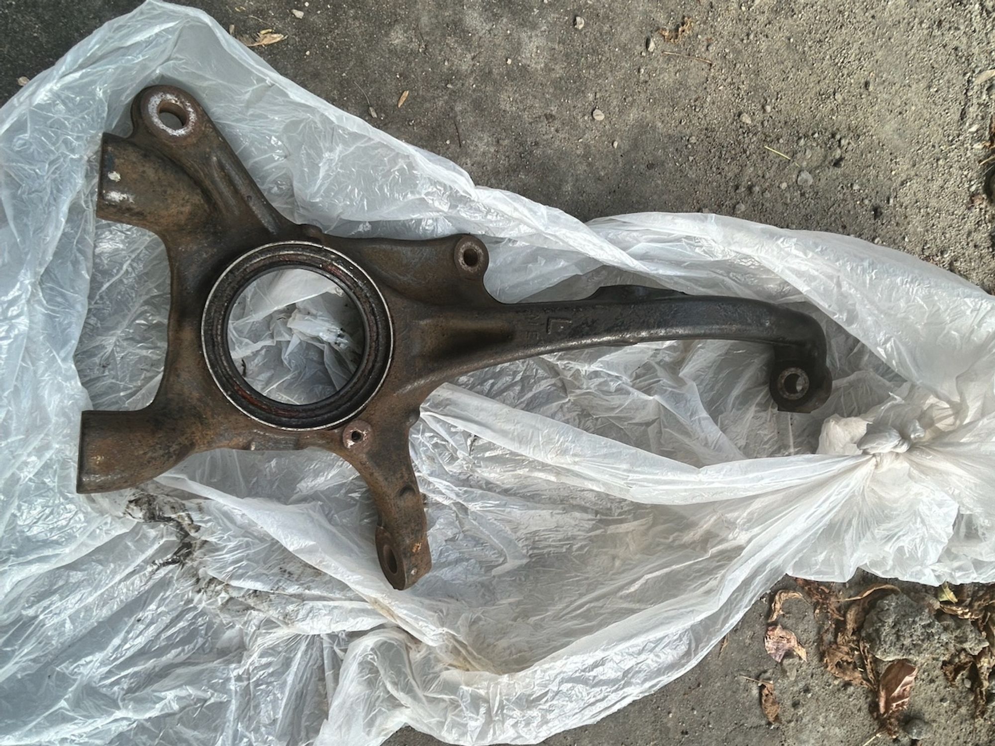 https://ycs.partsauto.market/partsauto-images/thmbs/userImages/6c041085ce847b07e3ea33e65ae09e6a/part/ab00c8fd-bb2a-4baa-937f-d290db8e1bc4_1783773902467.jpg