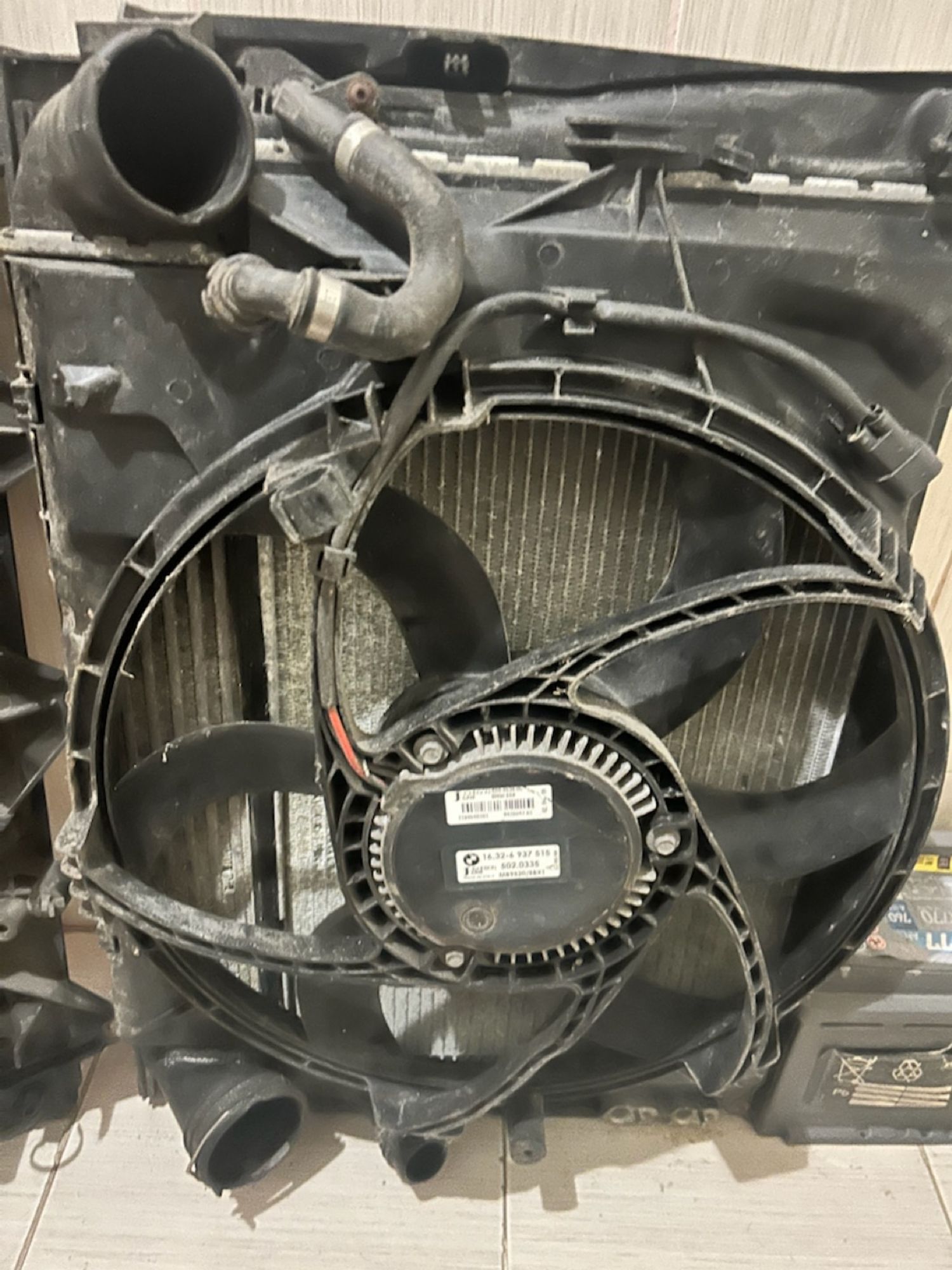 https://ycs.partsauto.market/partsauto-images/thmbs/userImages/6c041085ce847b07e3ea33e65ae09e6a/part/b9e77f2b-9c5d-4092-88b4-14846fcba9a0_1777379093404.jpg