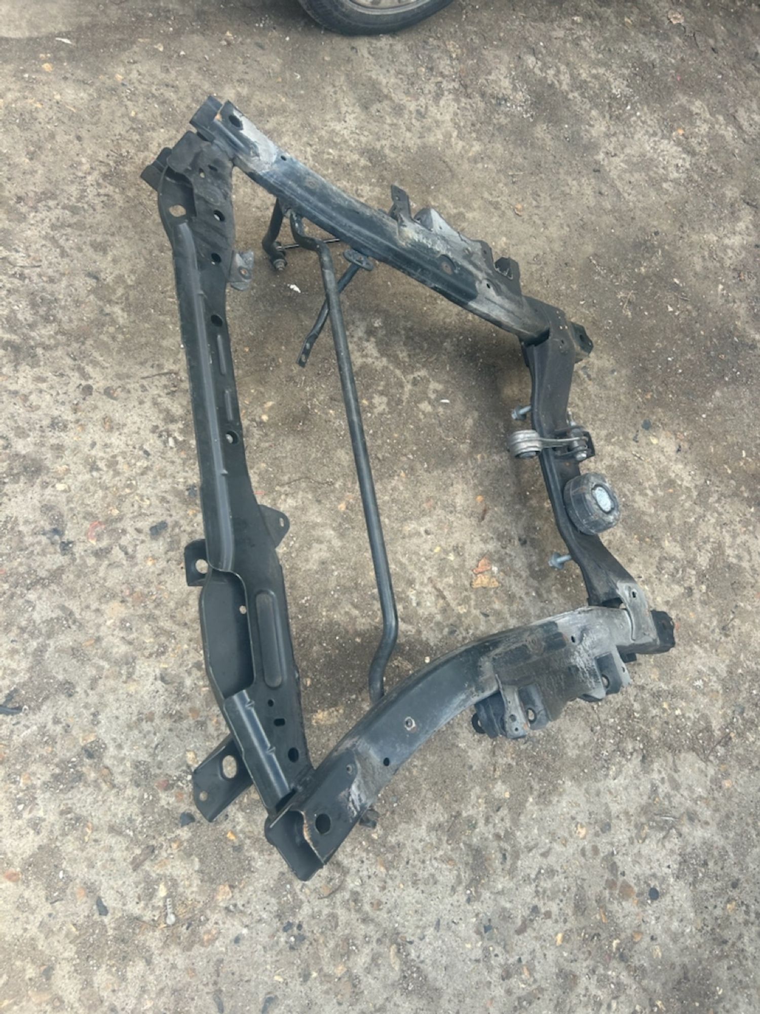 https://ycs.partsauto.market/partsauto-images/thmbs/userImages/6c041085ce847b07e3ea33e65ae09e6a/part/bd791cb5-fc15-41a4-83fe-ce710eeb3cce_1784456015797.jpg