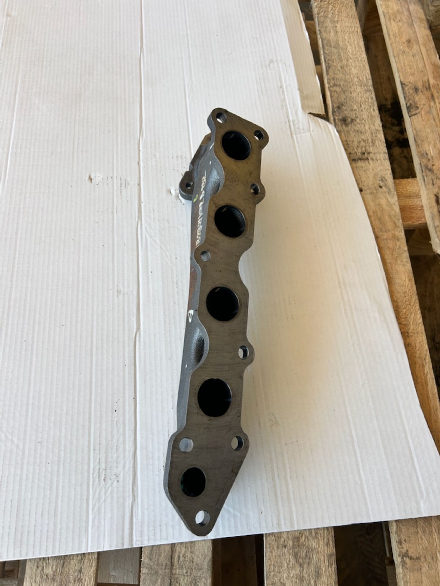 https://ycs.partsauto.market/partsauto-images/thmbs/userImages/6c041085ce847b07e3ea33e65ae09e6a/part/c3bec62c-576e-4818-887f-a6a4e55eed9c_1783339336892.jpg