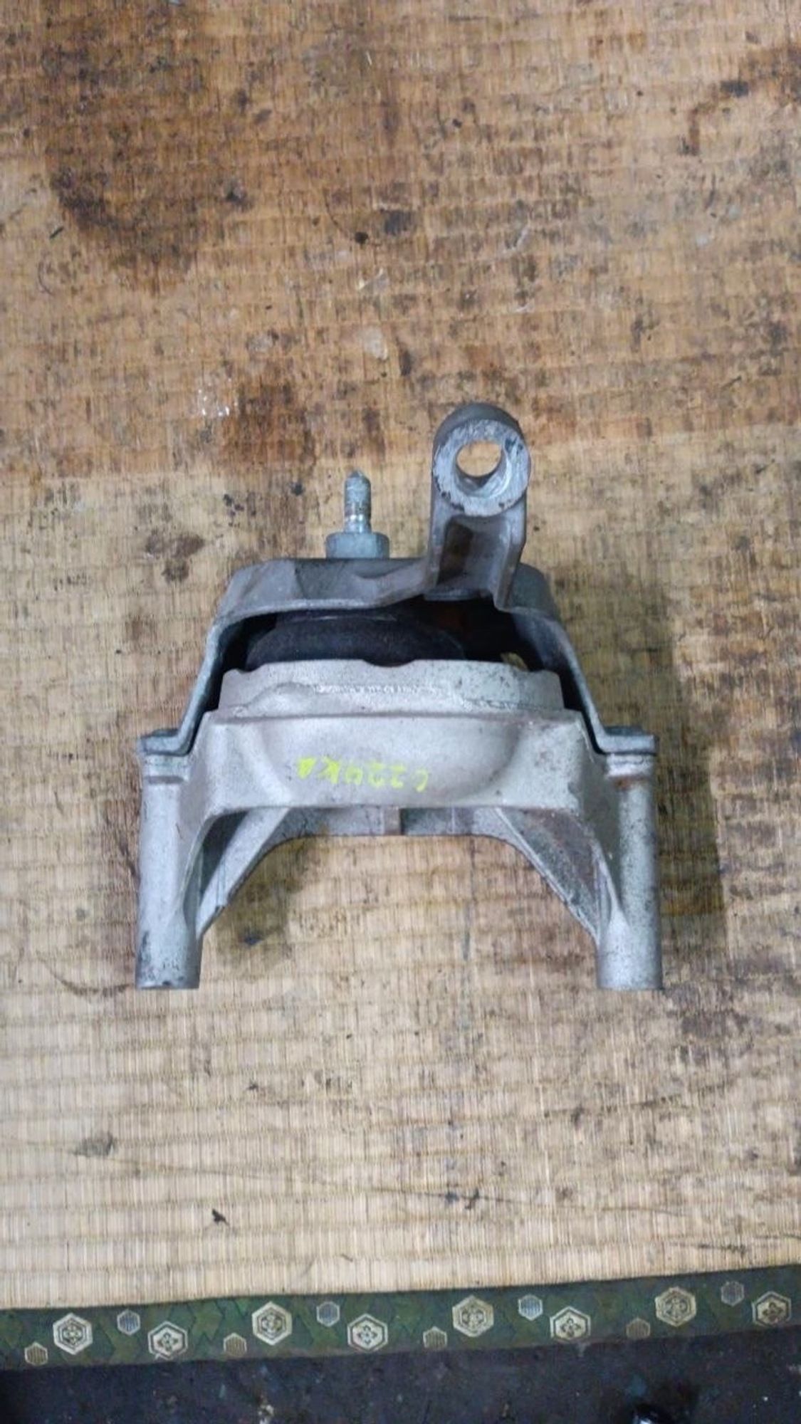 https://ycs.partsauto.market/partsauto-images/thmbs/userImages/6c041085ce847b07e3ea33e65ae09e6a/part/c797128a-357d-4d26-b34a-2a9b7433f0a5_1777468860784.jpg