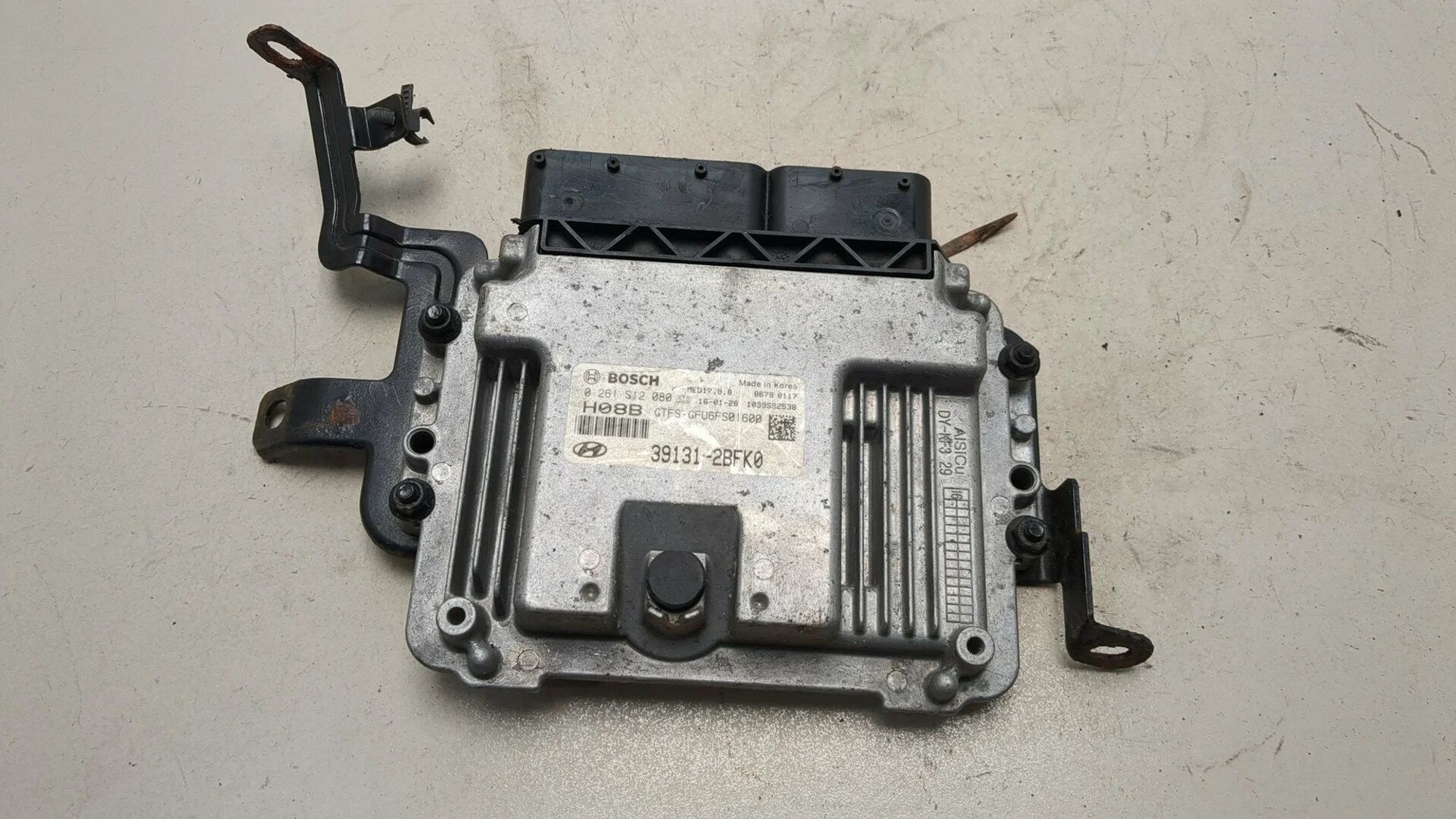 https://ycs.partsauto.market/partsauto-images/thmbs/userImages/6c041085ce847b07e3ea33e65ae09e6a/part/e50347e9-eee7-4b14-8b51-f990c0556205_1786042039765.jpg
