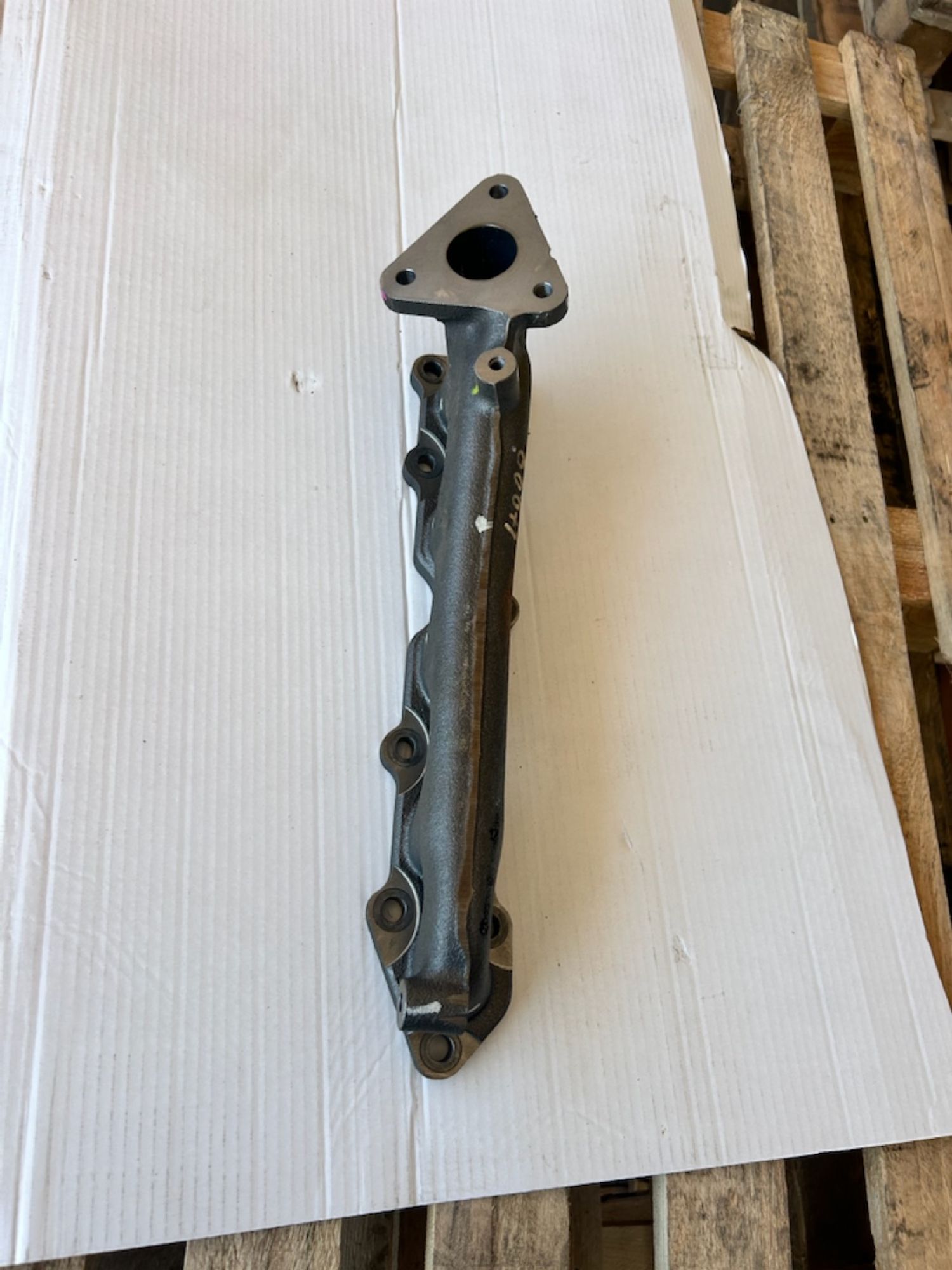 https://ycs.partsauto.market/partsauto-images/thmbs/userImages/6c041085ce847b07e3ea33e65ae09e6a/part/e5b6bf02-a61d-4469-932a-9ca08be203ed_1783339340033.jpg
