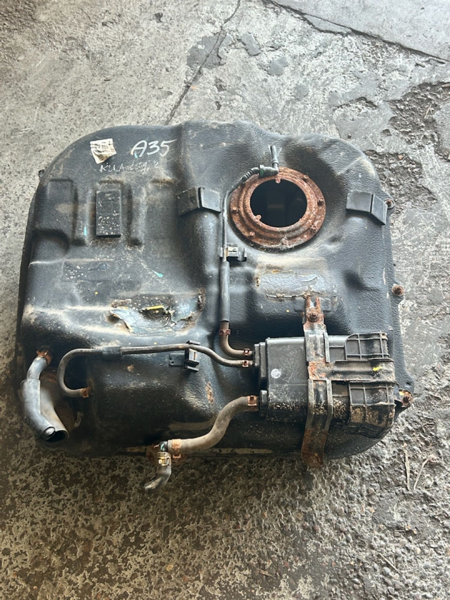 https://ycs.partsauto.market/partsauto-images/thmbs/userImages/6c041085ce847b07e3ea33e65ae09e6a/part/f82933ca-4e6c-42d4-9bd1-f112573e5477_1786476405671.jpg