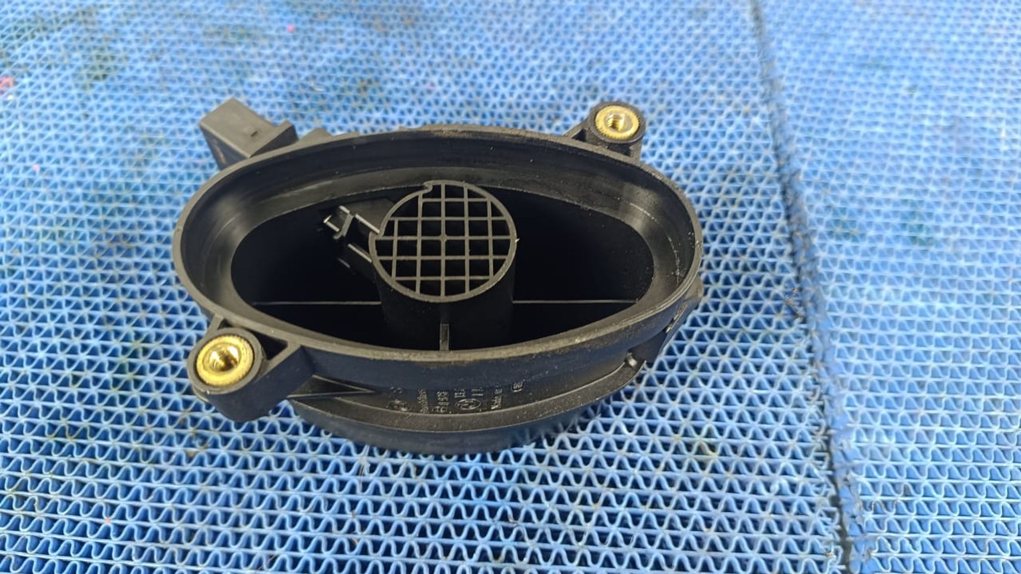 https://ycs.partsauto.market/partsauto-images/thmbs/userImages/72ad5fba4727bffbc6ea9a8c61494201/part/151d588a-3ebe-4455-8c85-a5cecc06618b_1745229061099.jpg