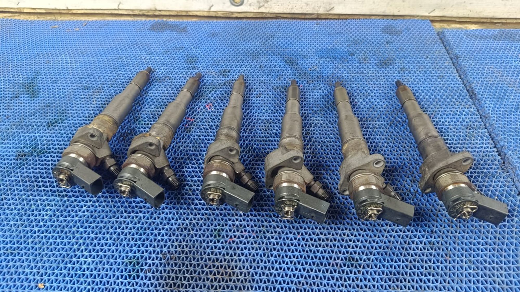 https://ycs.partsauto.market/partsauto-images/thmbs/userImages/72ad5fba4727bffbc6ea9a8c61494201/part/6fa82e0b-6f8b-478e-89db-d197185d0cab_1745229608415.jpg