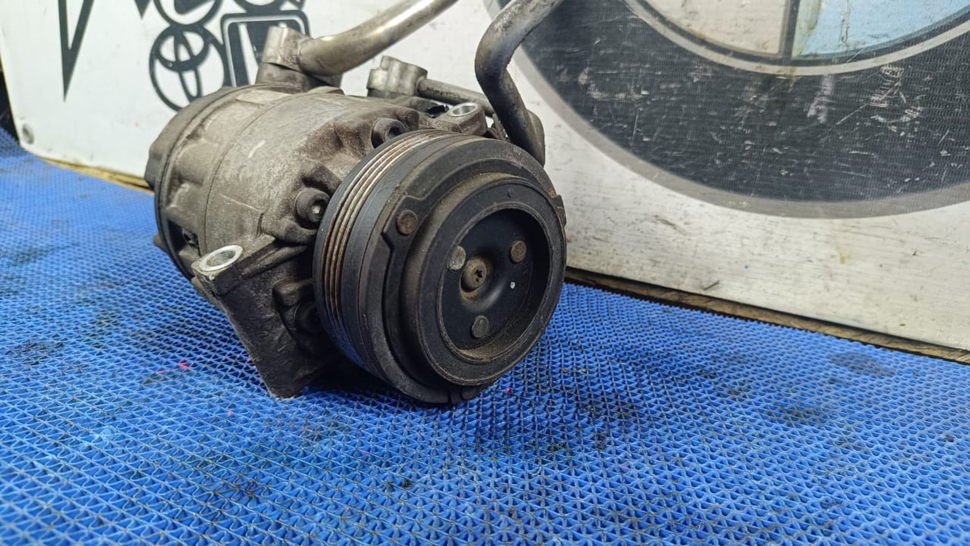 https://ycs.partsauto.market/partsauto-images/thmbs/userImages/72ad5fba4727bffbc6ea9a8c61494201/part/76f045ac-2194-4d21-abfc-89ab641e8bec_1745229919377.jpg