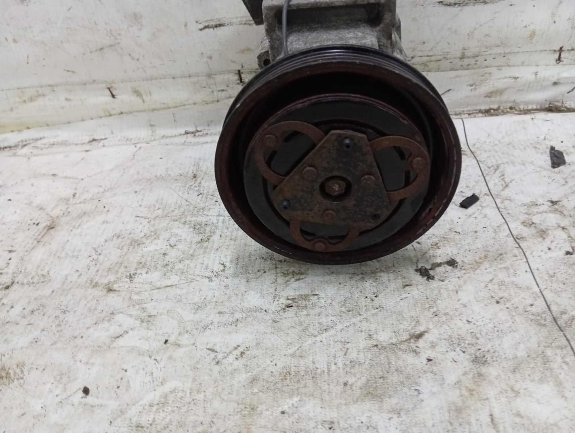 https://ycs.partsauto.market/partsauto-images/thmbs/userImages/72ad5fba4727bffbc6ea9a8c61494201/part/9349b998-41fe-4423-bde0-cb7a06024e91_1708005380935.jpg