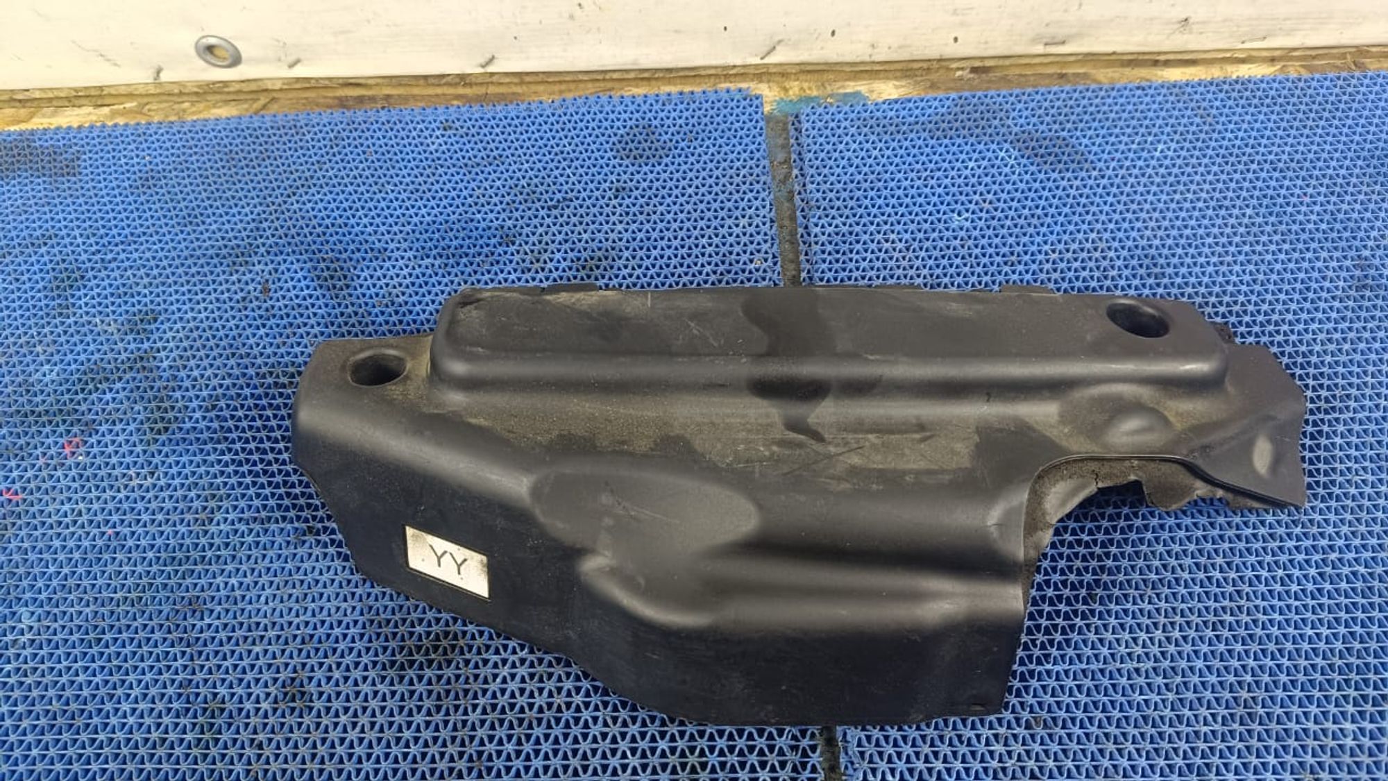 https://ycs.partsauto.market/partsauto-images/thmbs/userImages/72ad5fba4727bffbc6ea9a8c61494201/part/ba22af0f-81a6-43fb-ba01-b871a91811c0_1745409463437.jpg