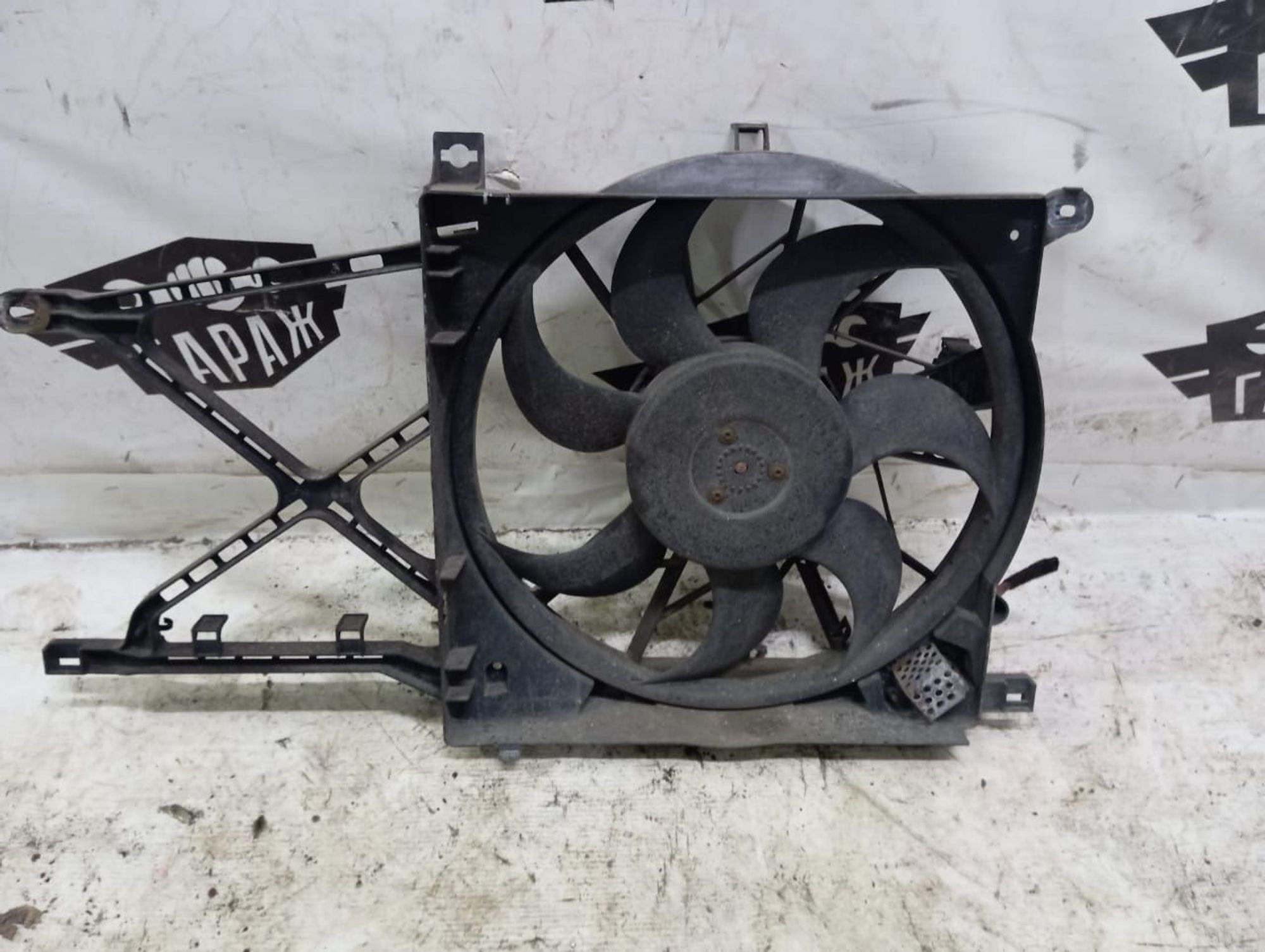 https://ycs.partsauto.market/partsauto-images/thmbs/userImages/72ad5fba4727bffbc6ea9a8c61494201/part/decbafb6-faab-42f6-870f-9ee432a27f8c_1708193540983.jpg