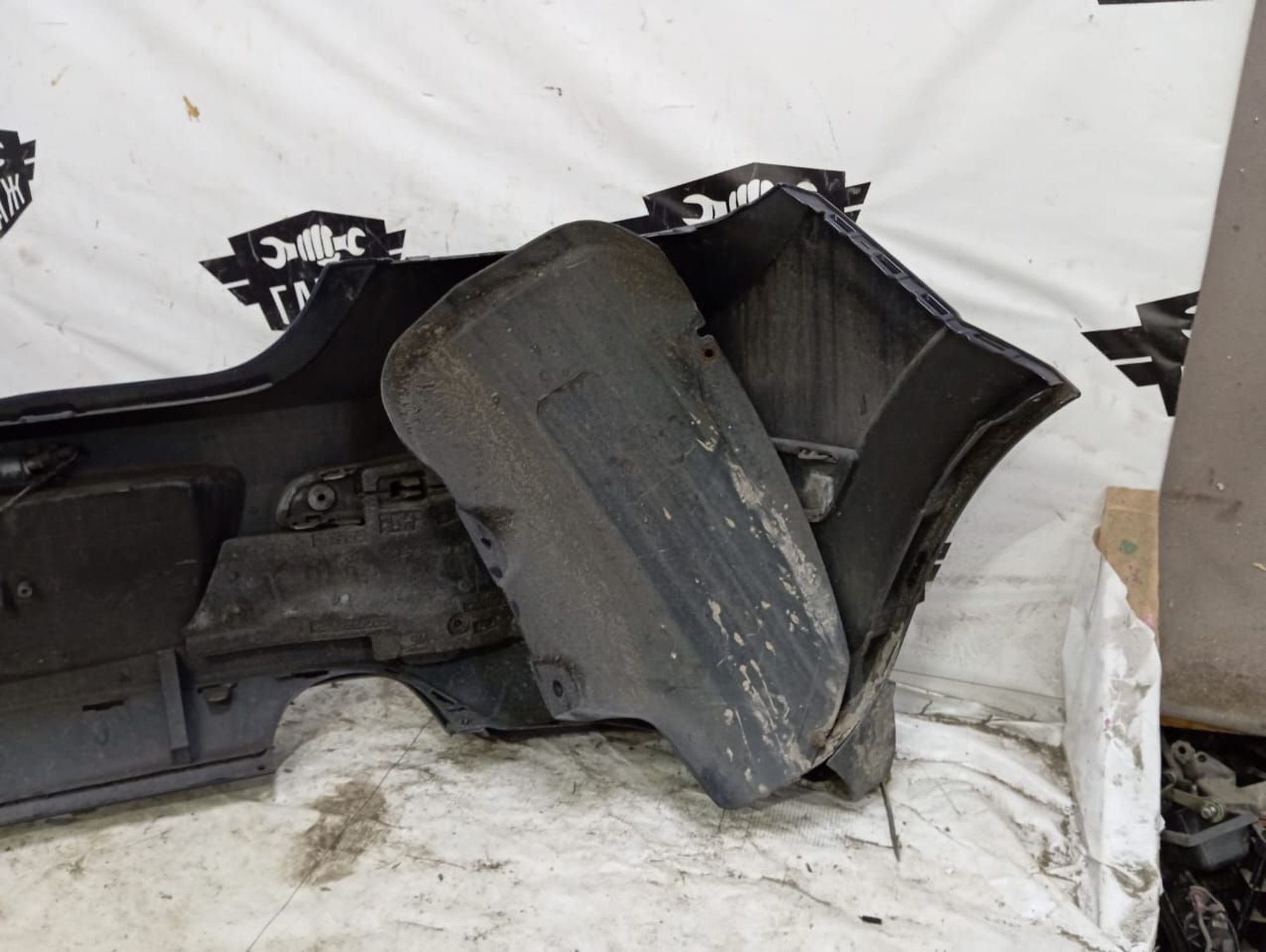 https://ycs.partsauto.market/partsauto-images/thmbs/userImages/72ad5fba4727bffbc6ea9a8c61494201/part/e3fff964-98f4-44d1-9b78-8f2c3d09d471_1708323999511.jpg
