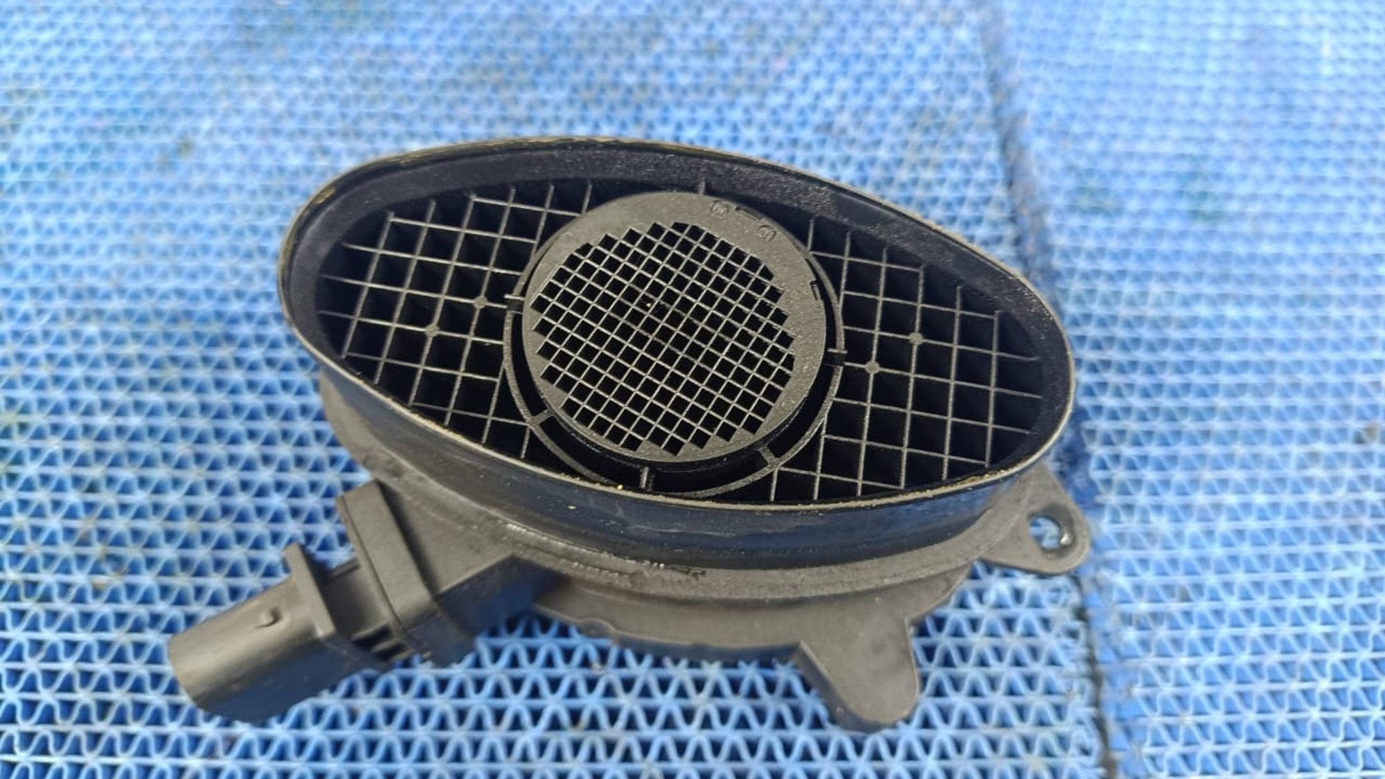 https://ycs.partsauto.market/partsauto-images/thmbs/userImages/72ad5fba4727bffbc6ea9a8c61494201/part/fc31e16f-b99e-4f50-a897-0a1ab1cecb28_1745229067604.jpg