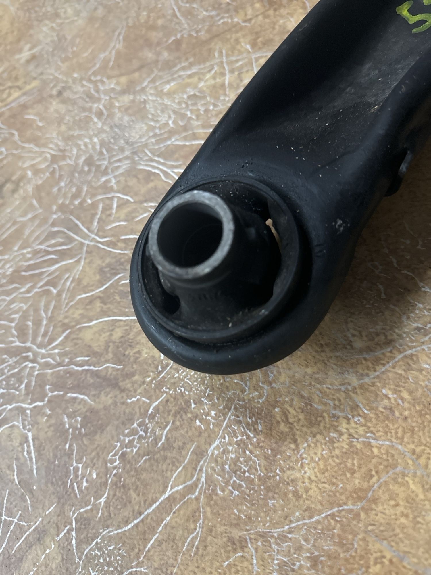 https://ycs.partsauto.market/partsauto-images/thmbs/userImages/740214793e290491788037994f11799a/part/1981675d-c072-4088-9eab-f208bab45e90_1731711249341.jpg