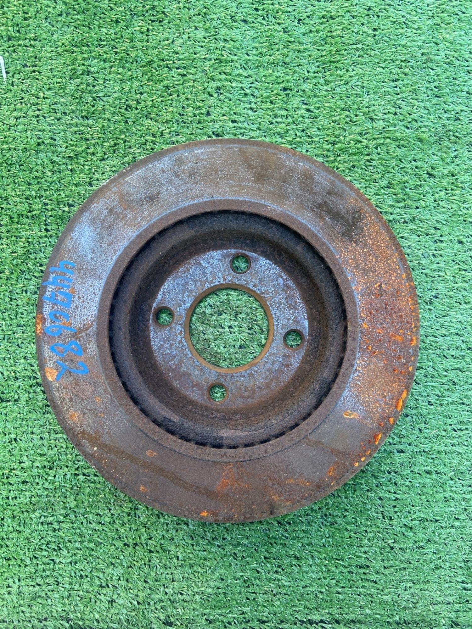 https://ycs.partsauto.market/partsauto-images/thmbs/userImages/740214793e290491788037994f11799a/part/5129a4ef-9764-4388-82f0-3774d1c99219_1732074330577.jpg