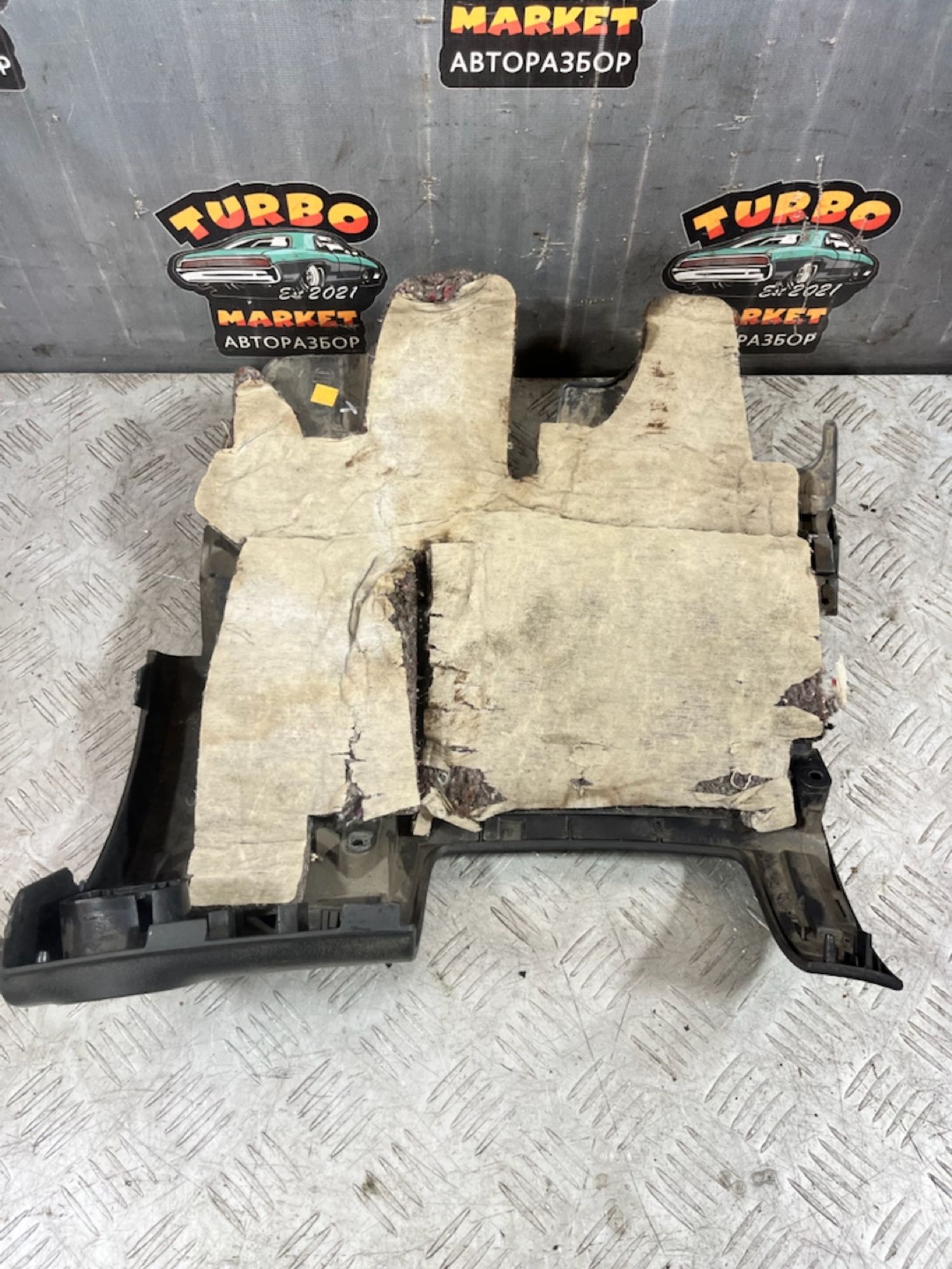 https://ycs.partsauto.market/partsauto-images/thmbs/userImages/7493bedda53ffbba18042670cc6fed05/part/020faca7-a9a3-49b8-b73e-ad82409c917d_1721303204390.jpg
