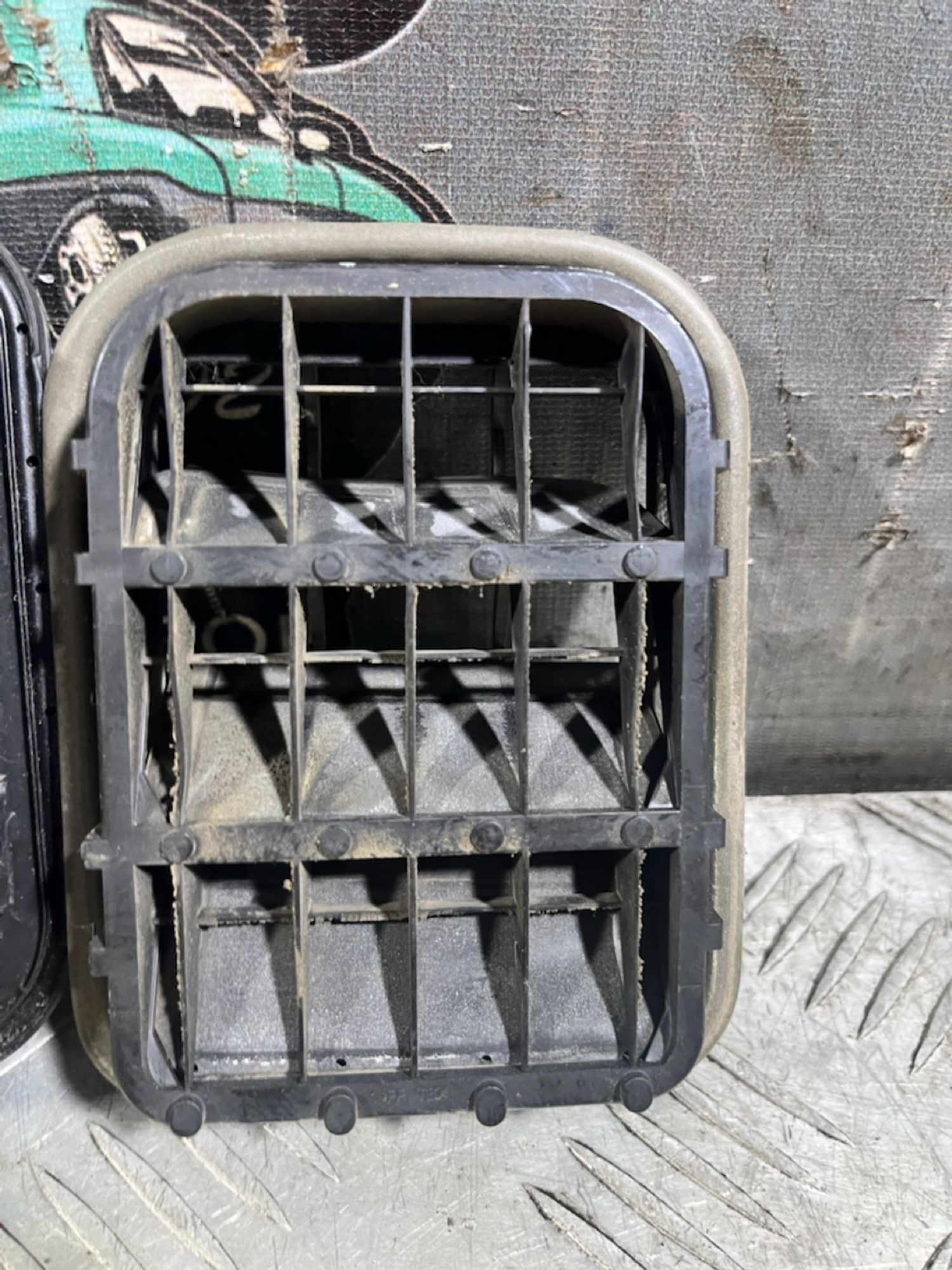 https://ycs.partsauto.market/partsauto-images/thmbs/userImages/7493bedda53ffbba18042670cc6fed05/part/039e5d54-d416-429a-ae4c-338c8e144f08_1728993028117.jpg